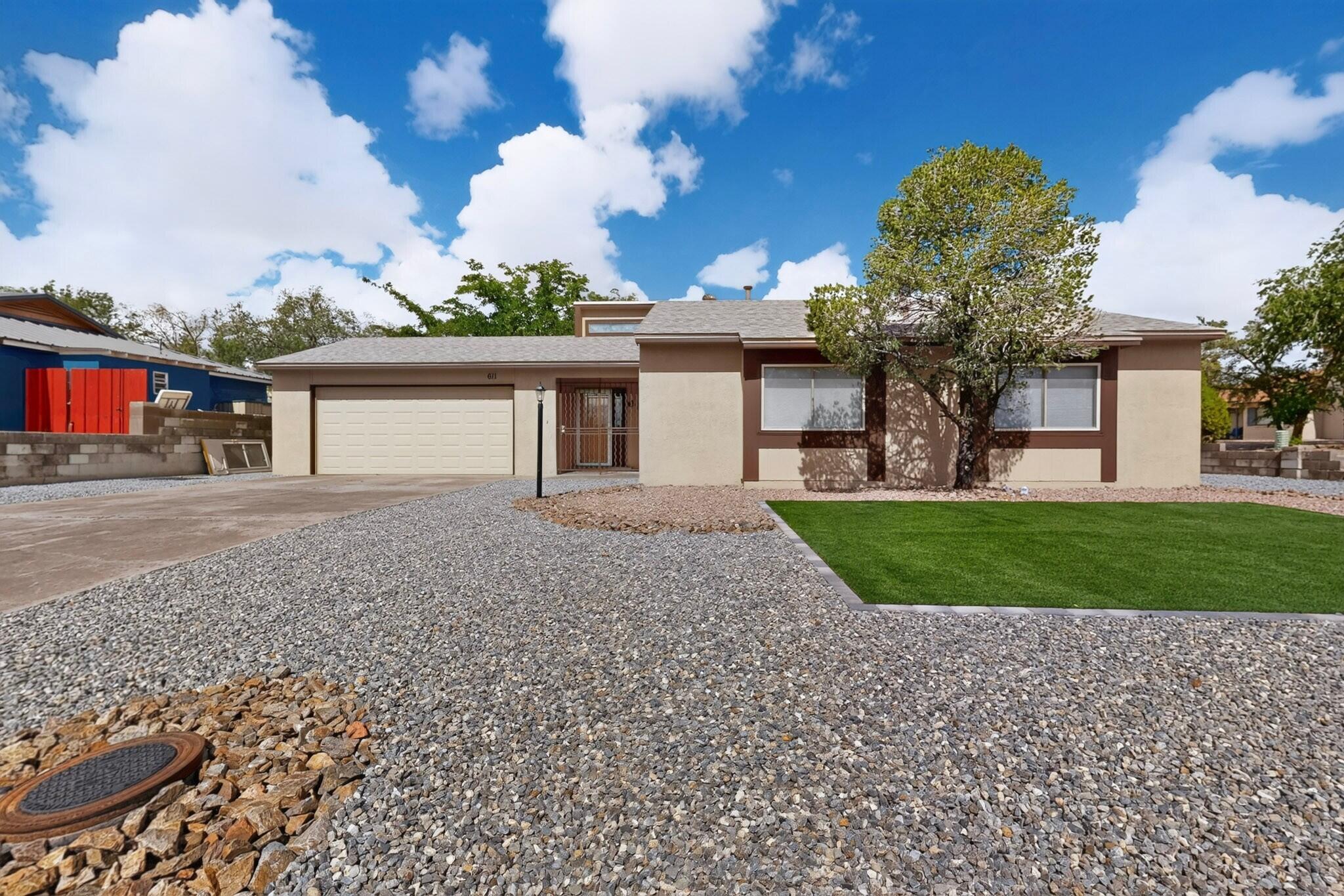 611 Chuckwagon Road SE