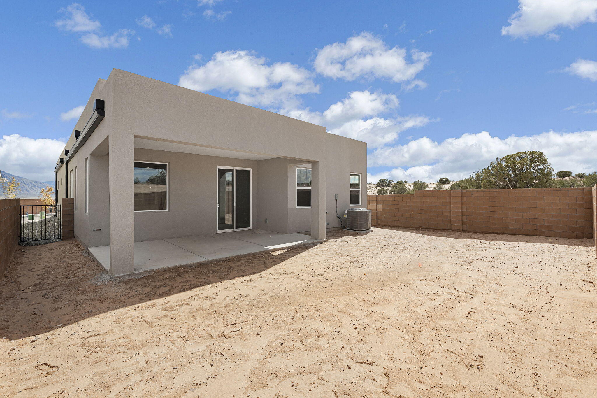6960 Sydney Drive NE