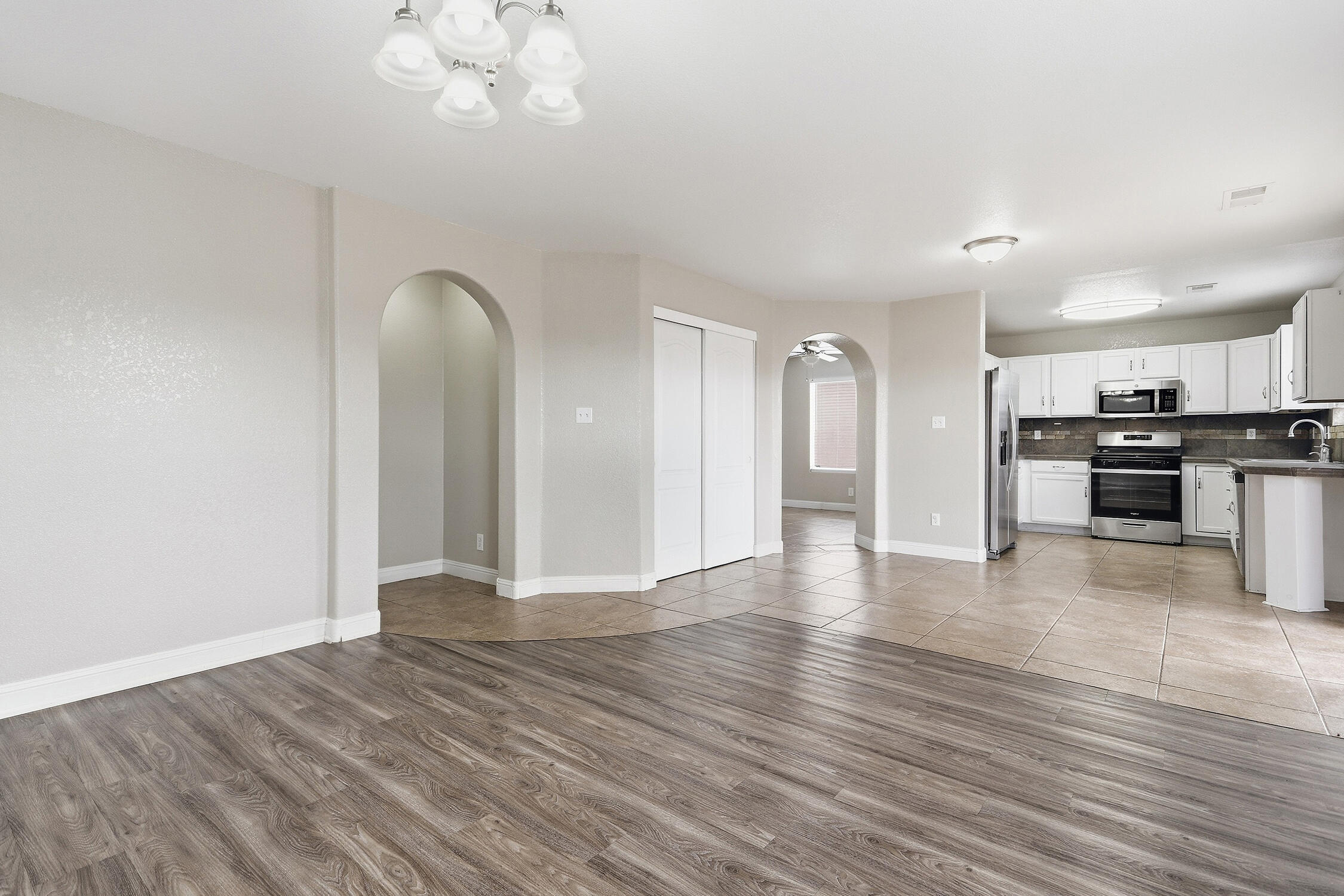 721 Valley Meadows Drive NE