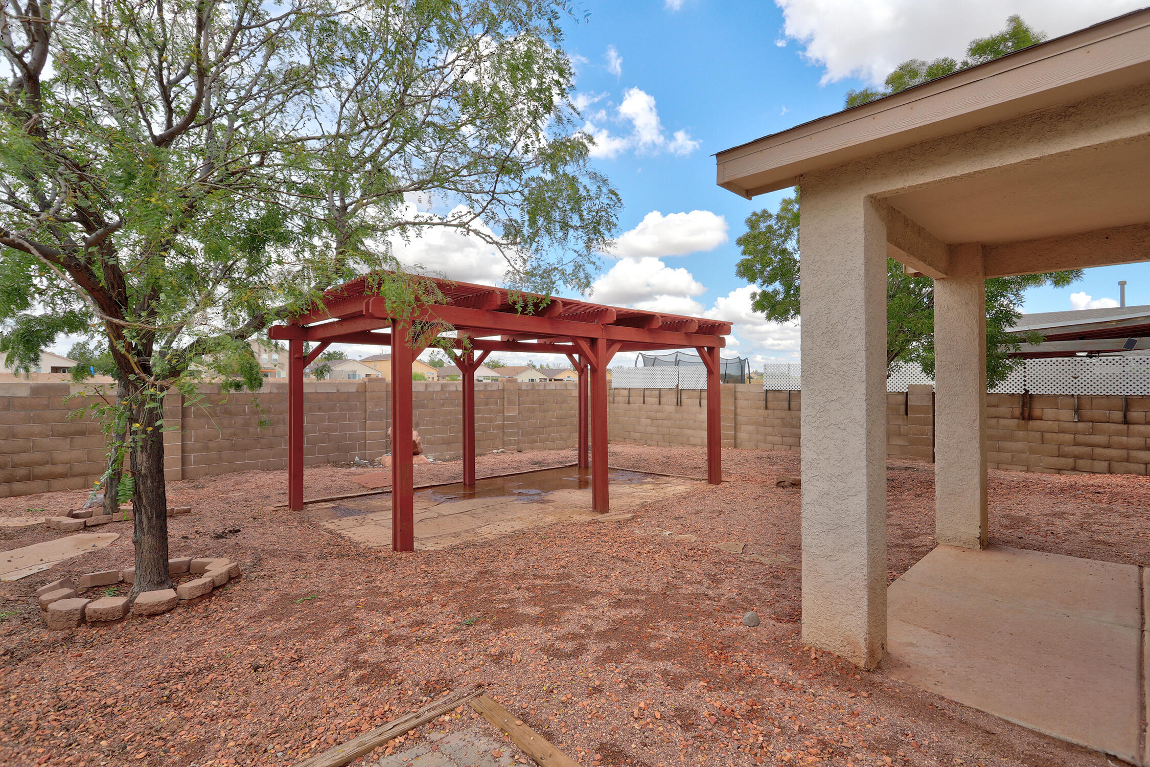 721 Valley Meadows Drive NE
