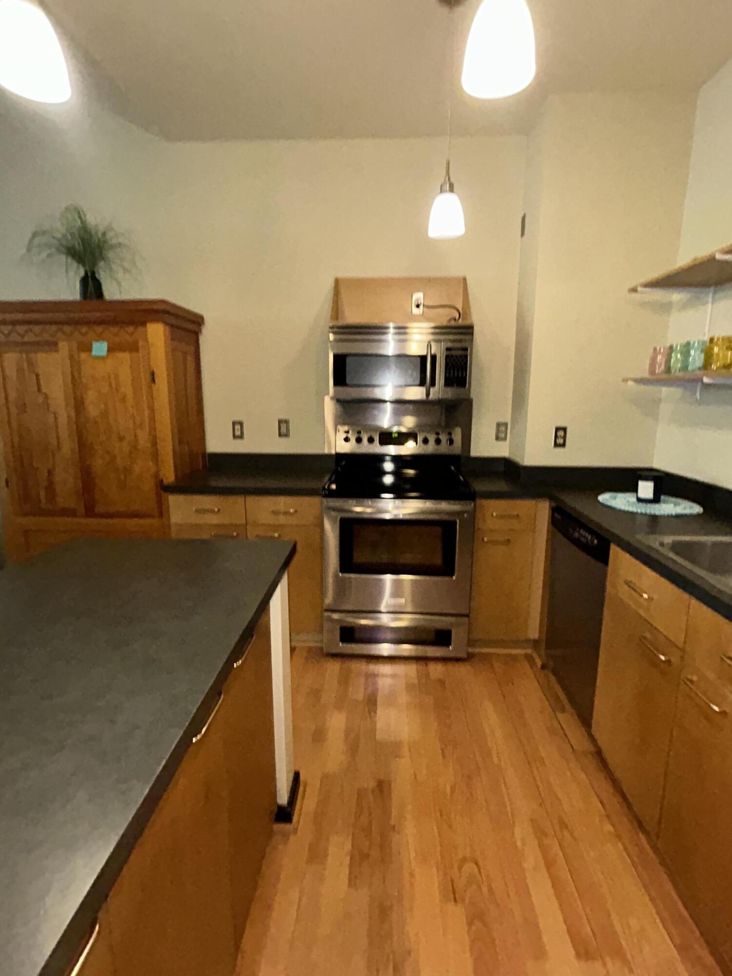 300 Tijeras Avenue NE APT 202
