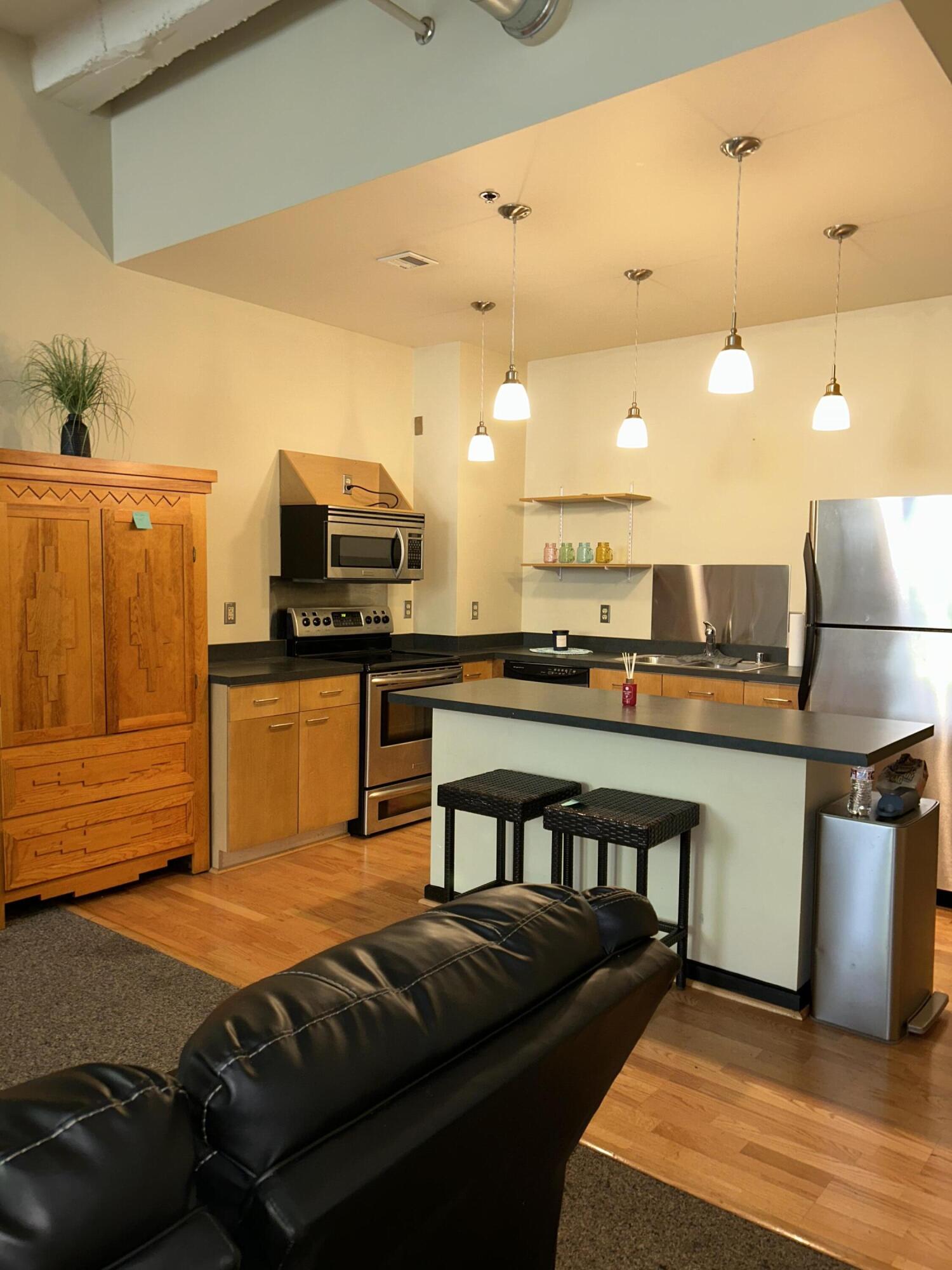 300 Tijeras Avenue NE APT 202