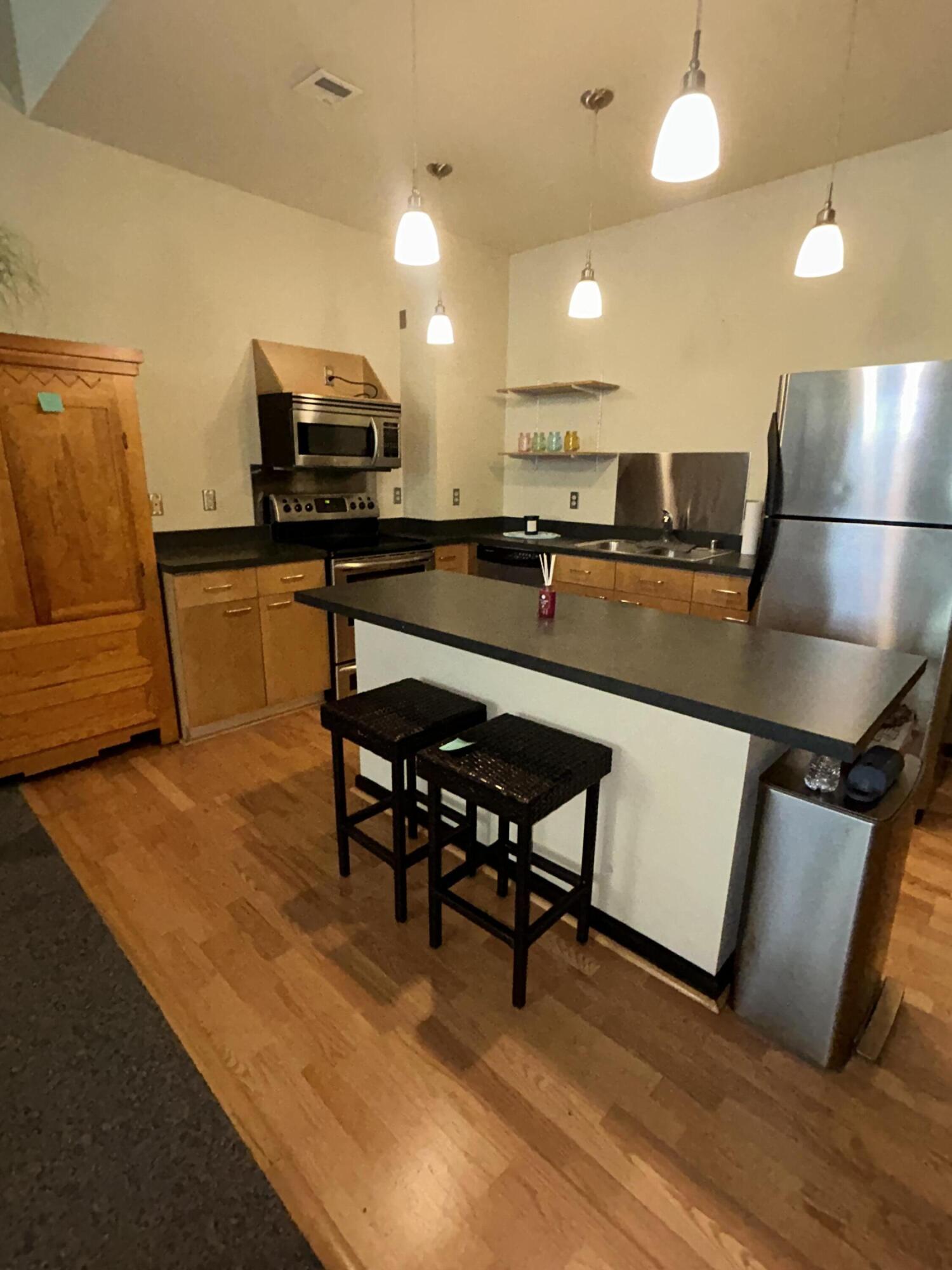 300 Tijeras Avenue NE APT 202