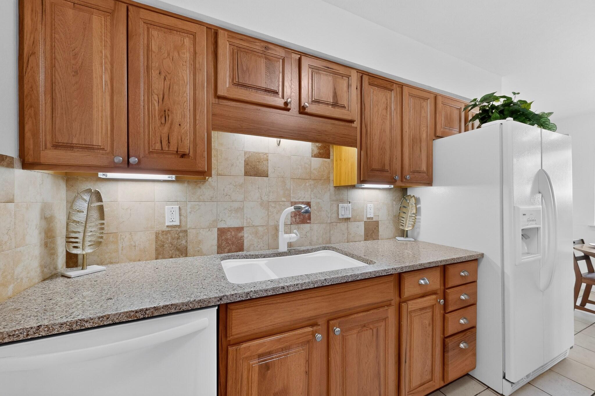 6704 Barnhart Street NE