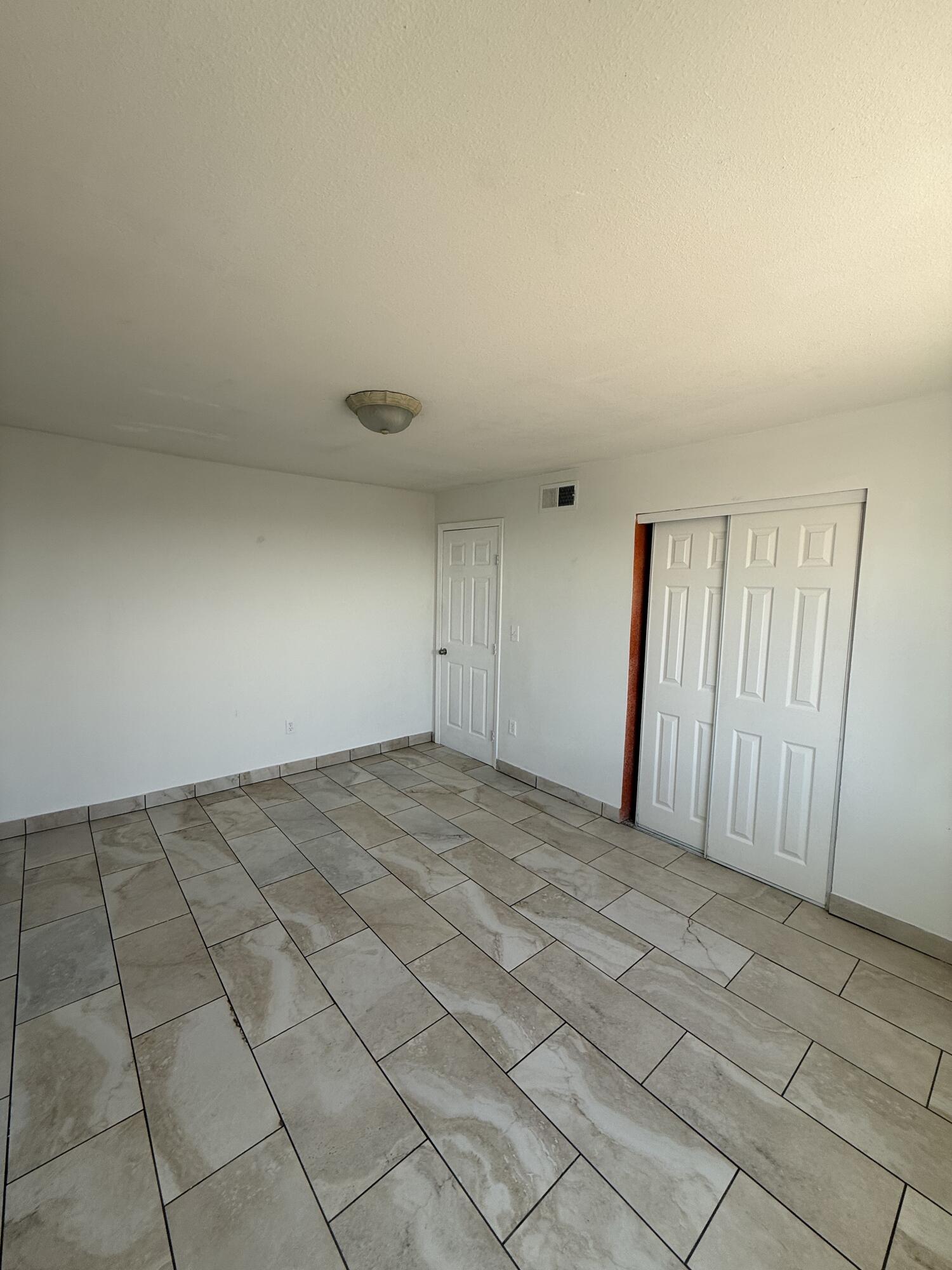 305 San Jose Avenue SE