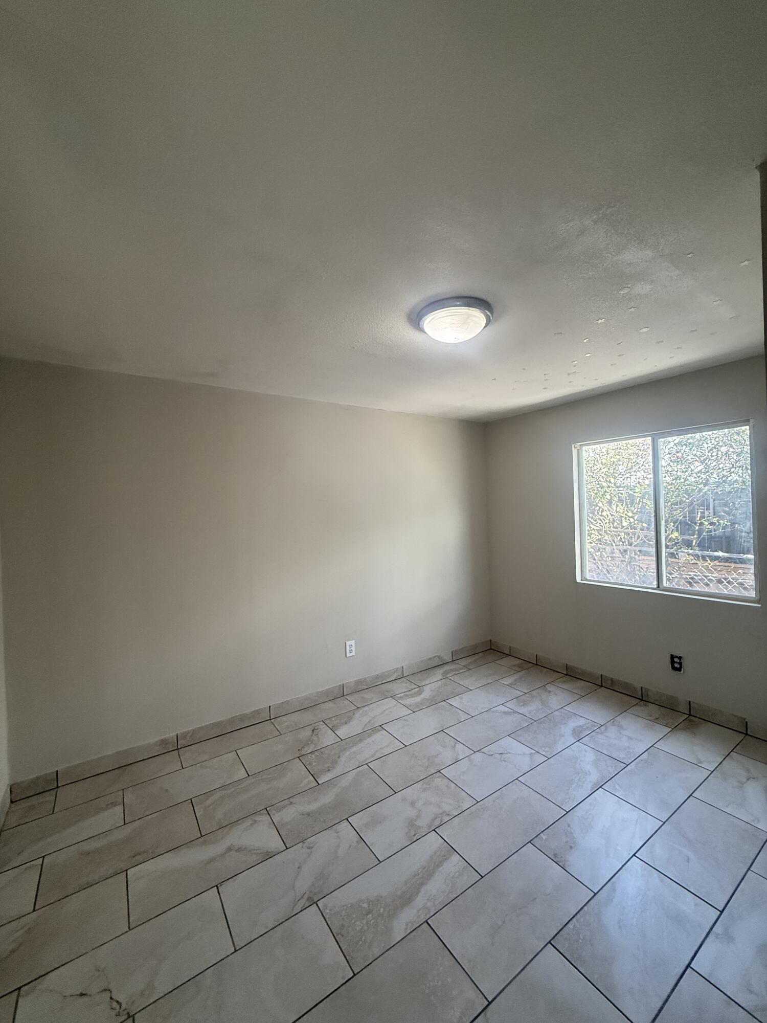 305 San Jose Avenue SE