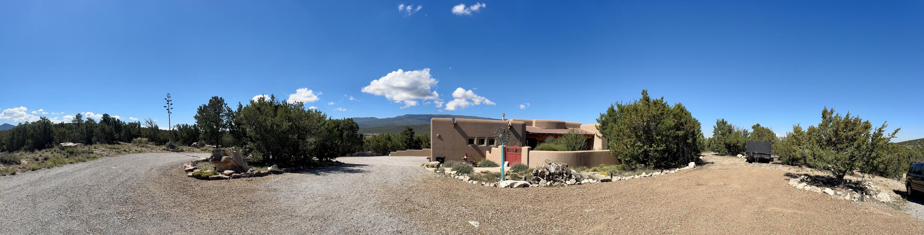 22 Via Entrada
