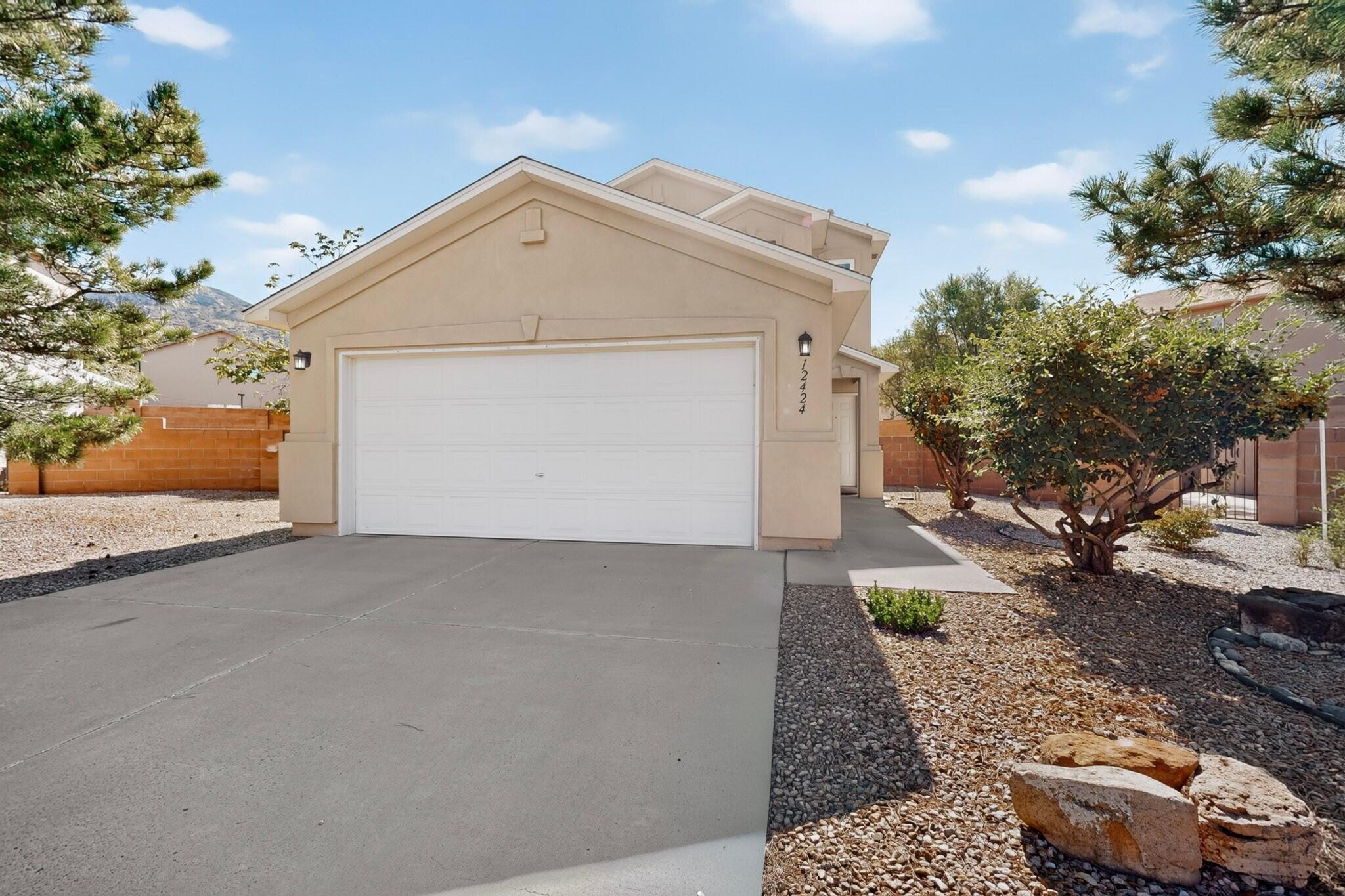 12424 Smokey Mountain Way NE