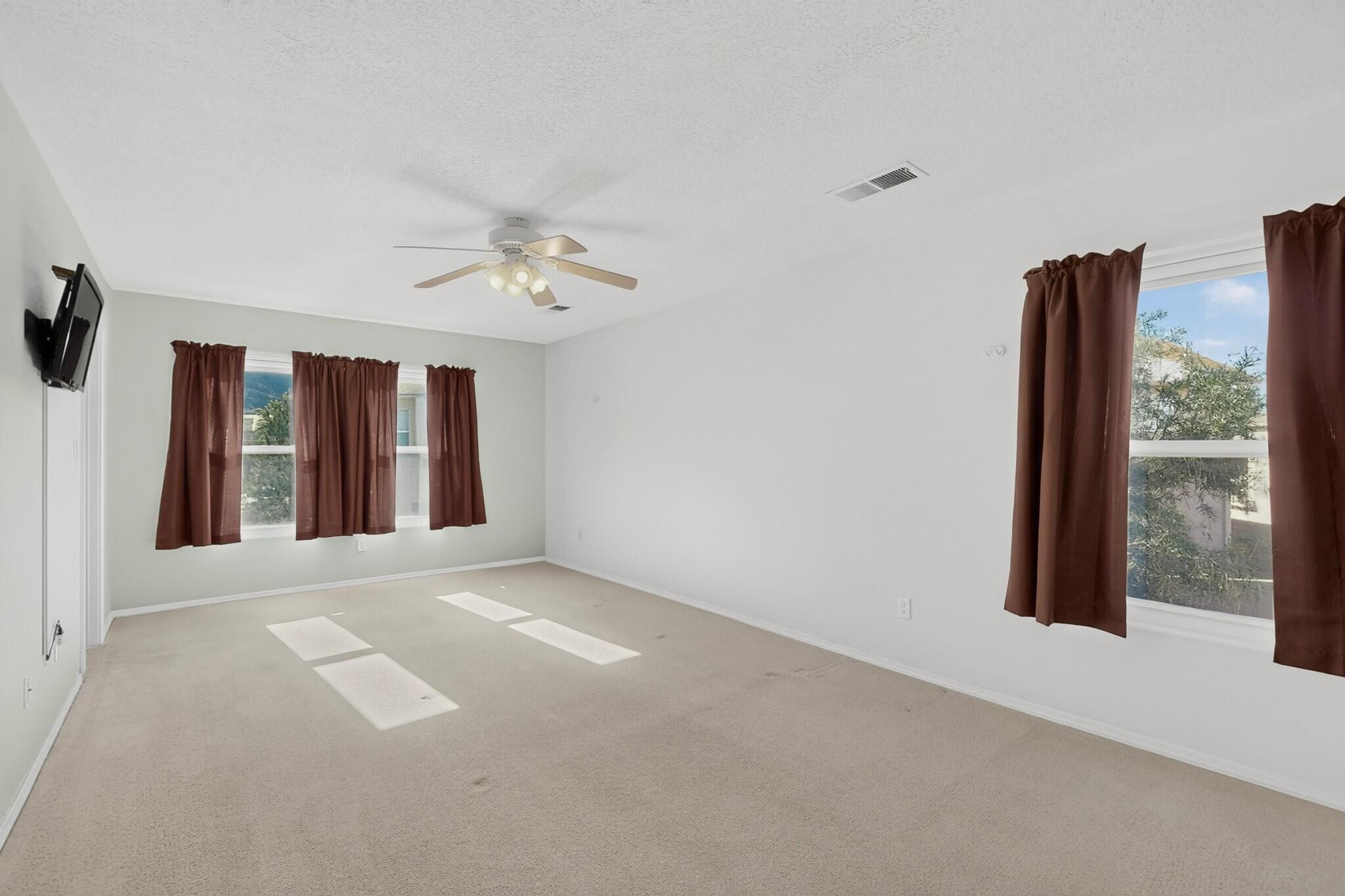 12424 Smokey Mountain Way NE