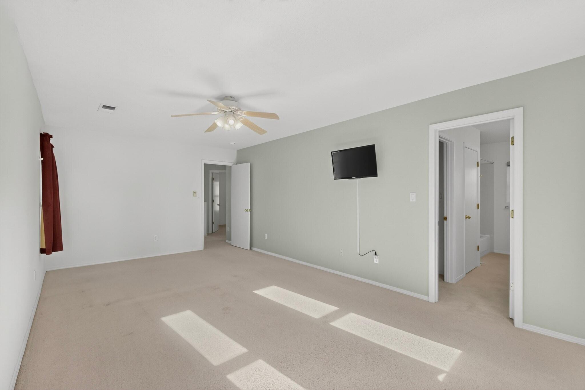 12424 Smokey Mountain Way NE