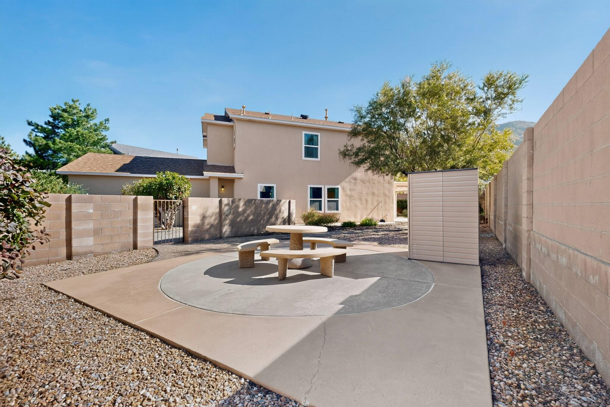 12424 Smokey Mountain Way NE