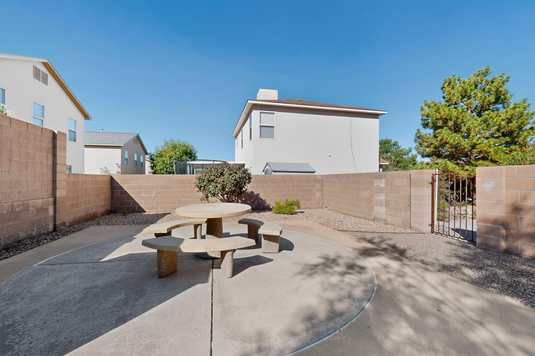 12424 Smokey Mountain Way NE