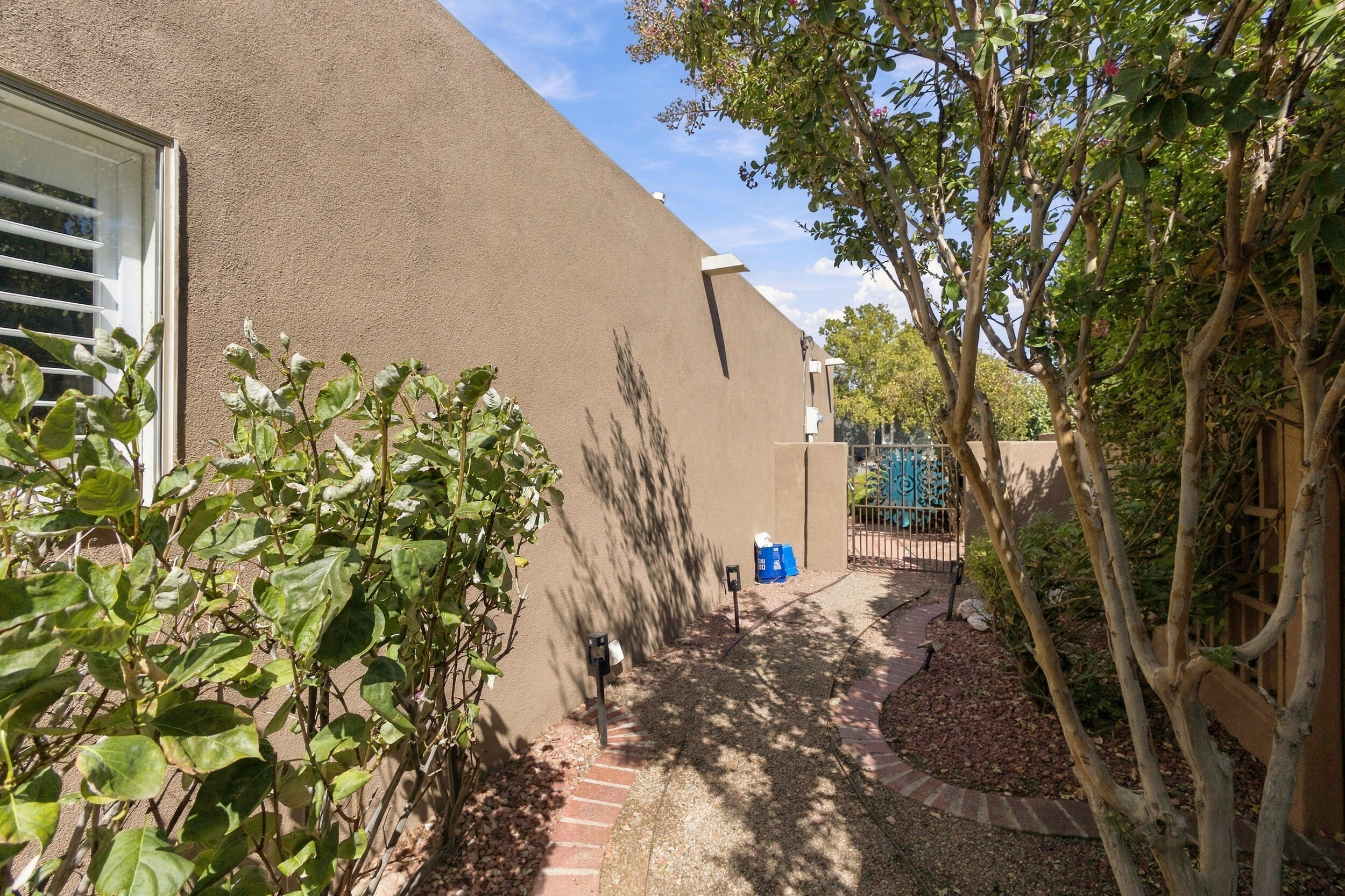 9916 Lagrima De Oro Road NE