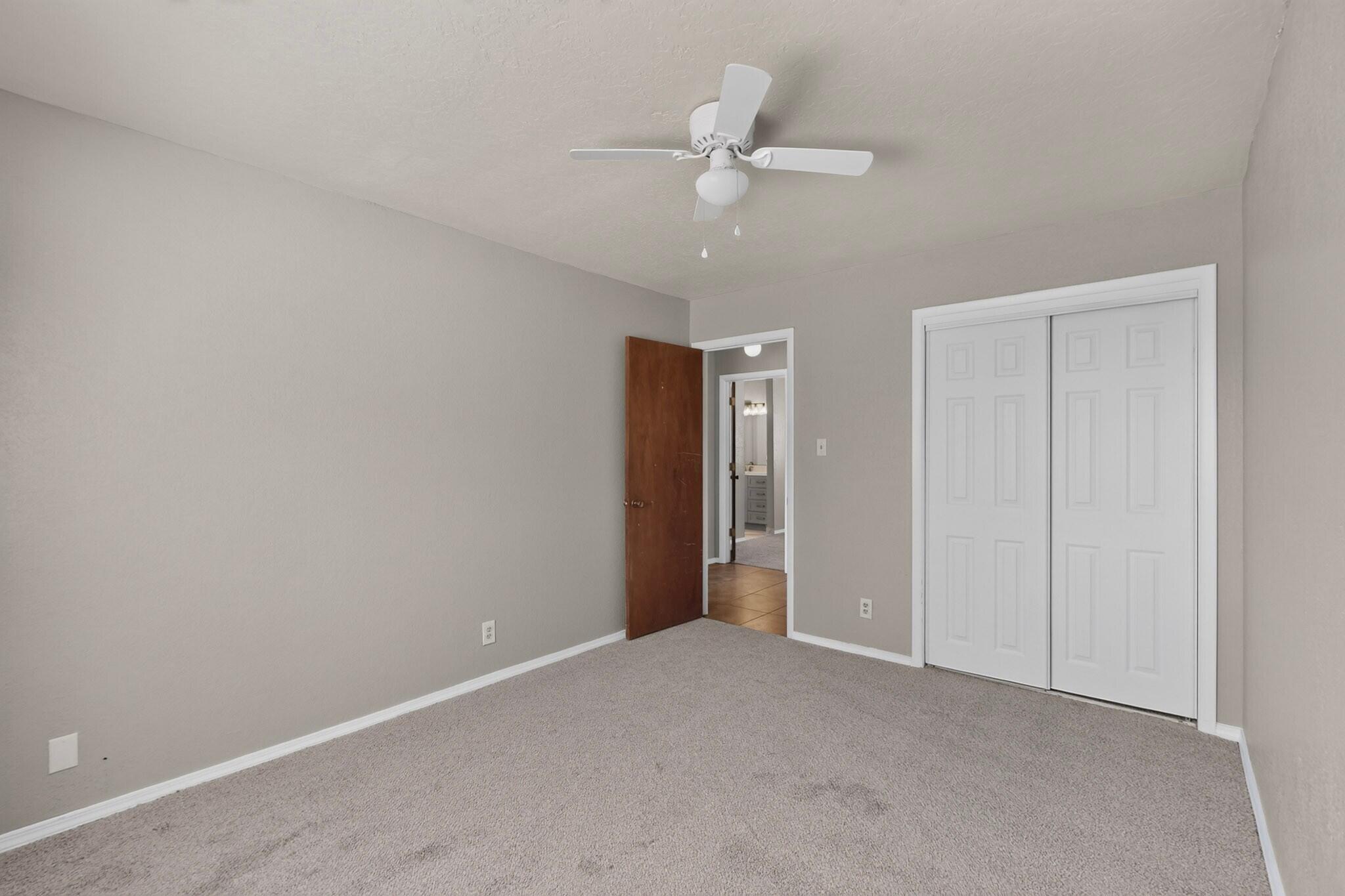 209 Villa Verde Drive SE