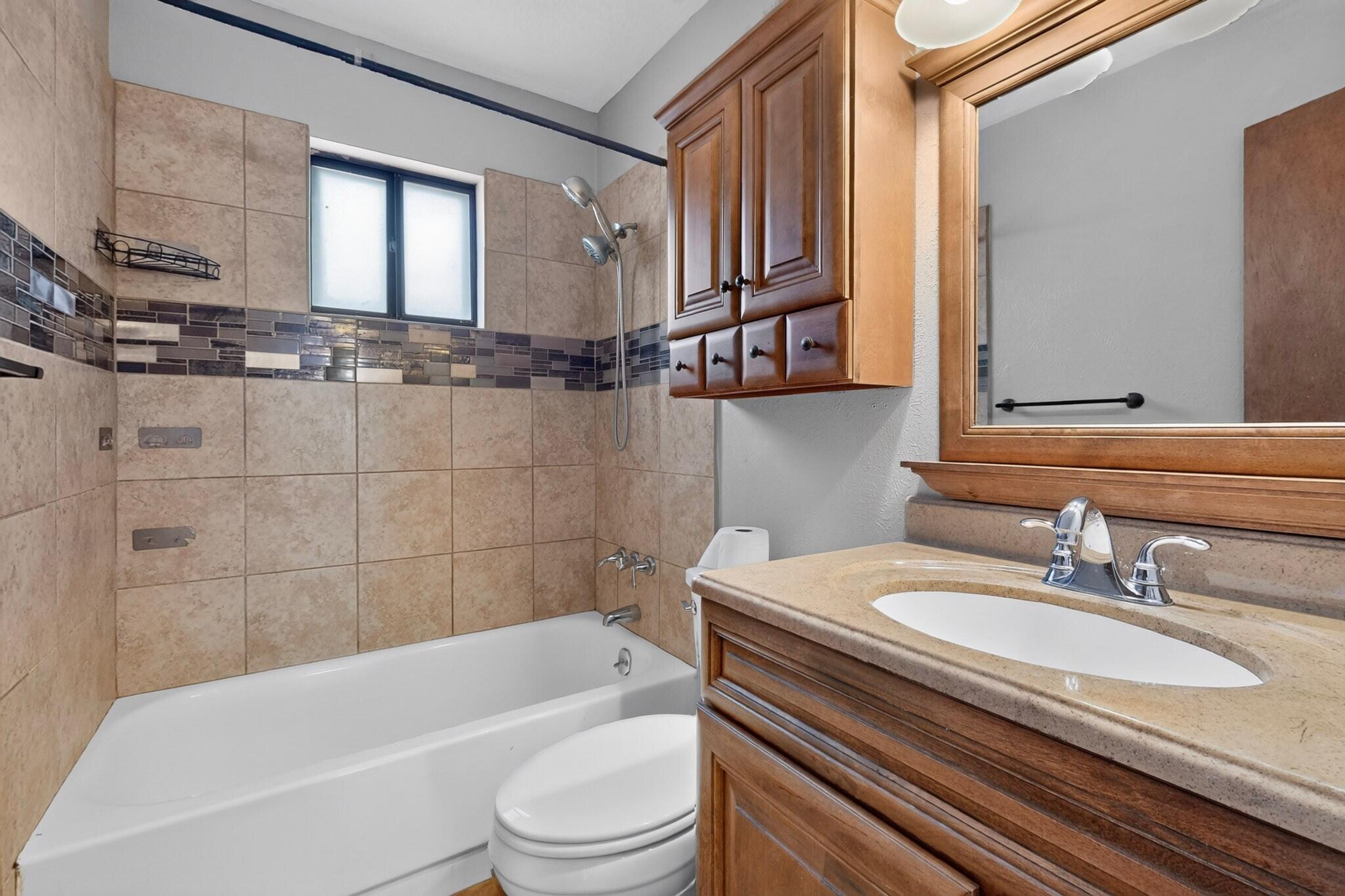 209 Villa Verde Drive SE