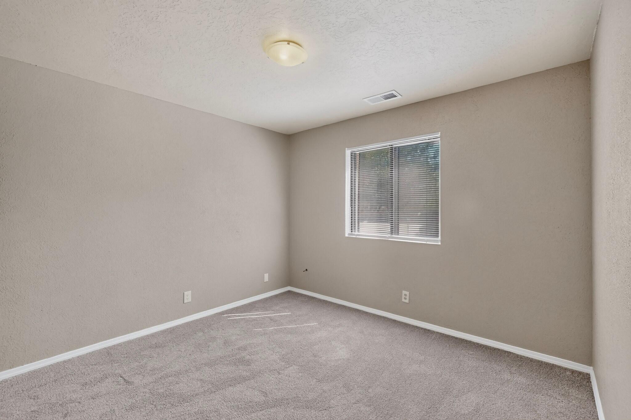 209 Villa Verde Drive SE
