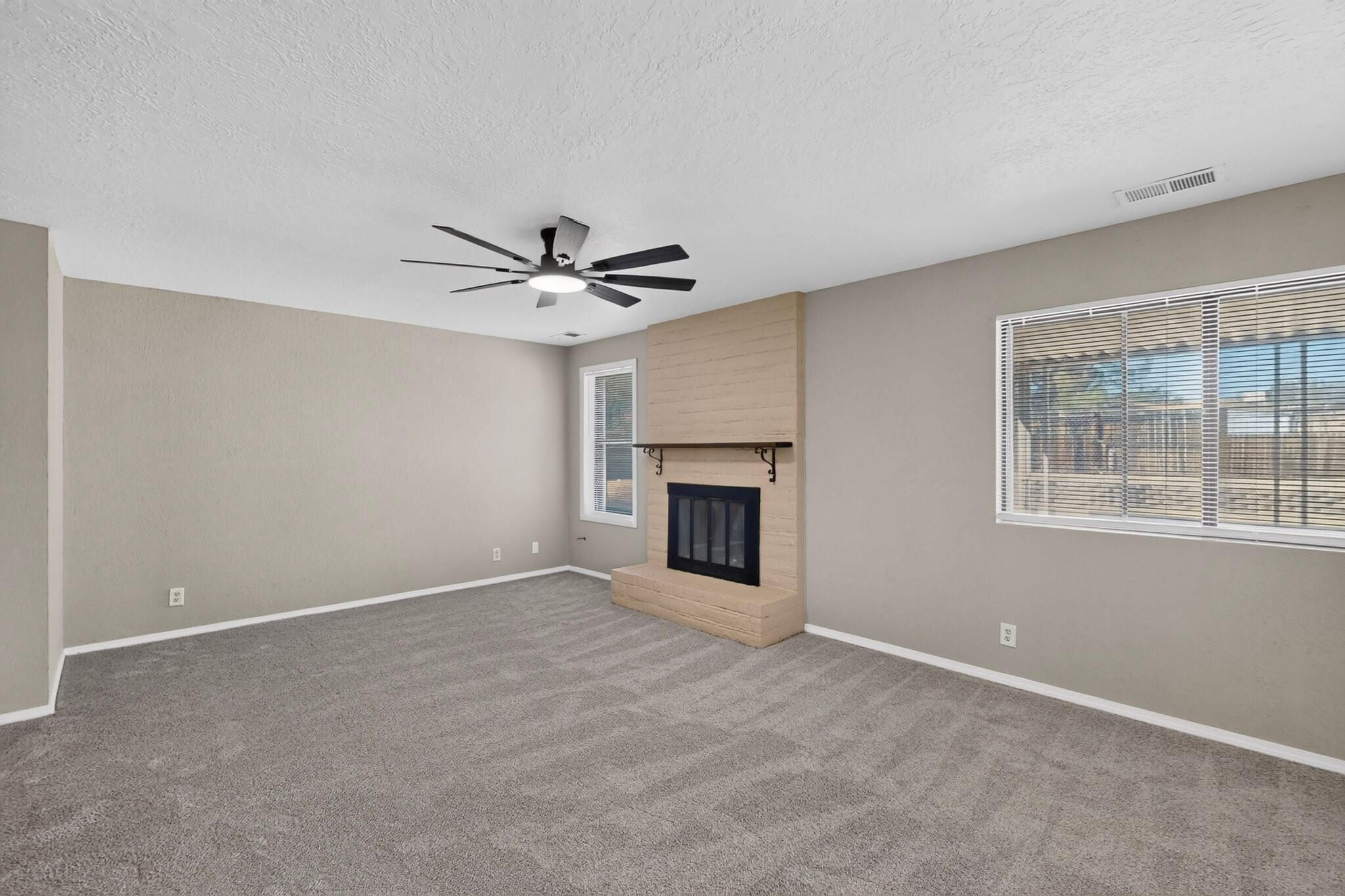 209 Villa Verde Drive SE
