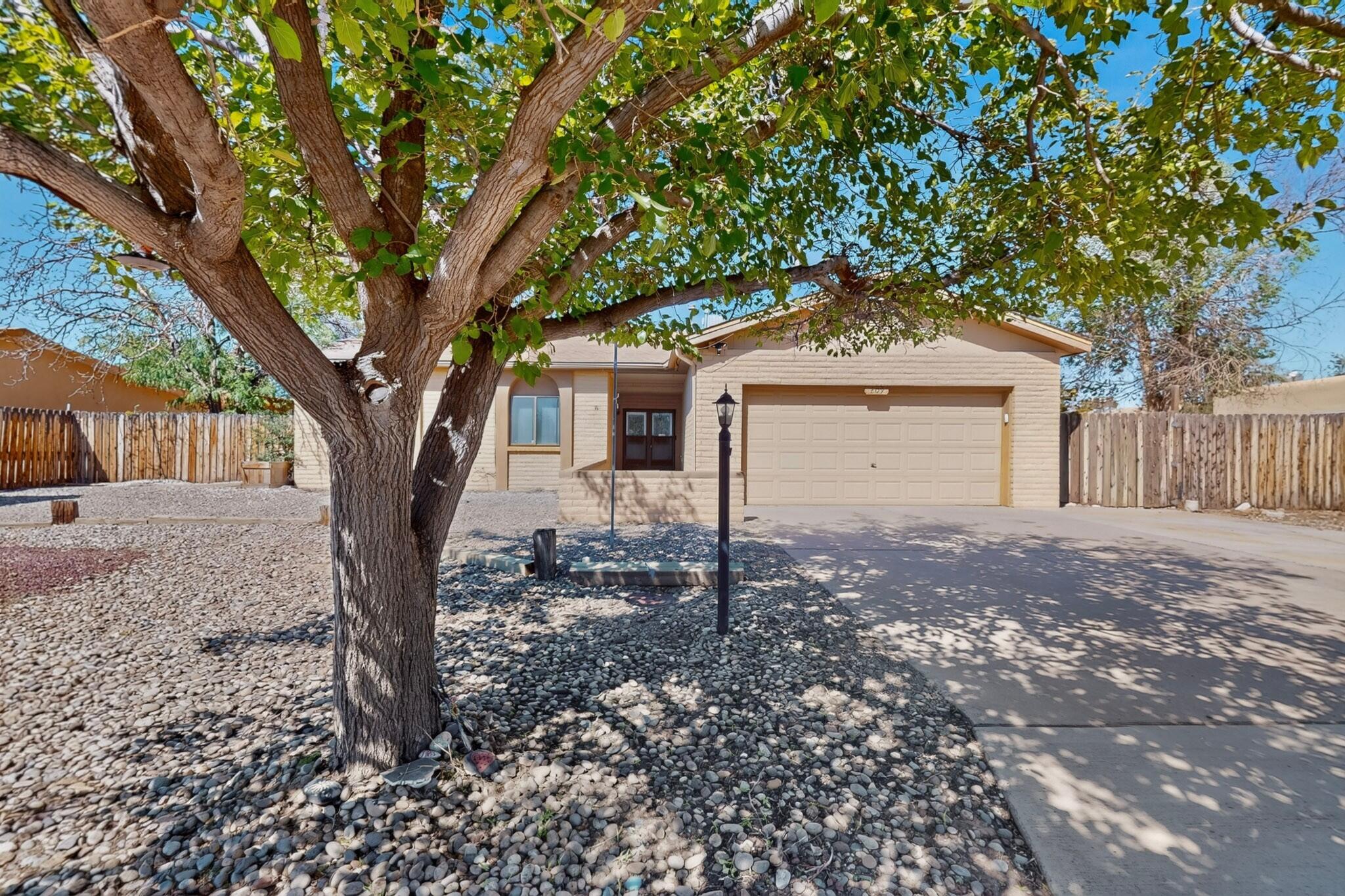 209 Villa Verde Drive SE