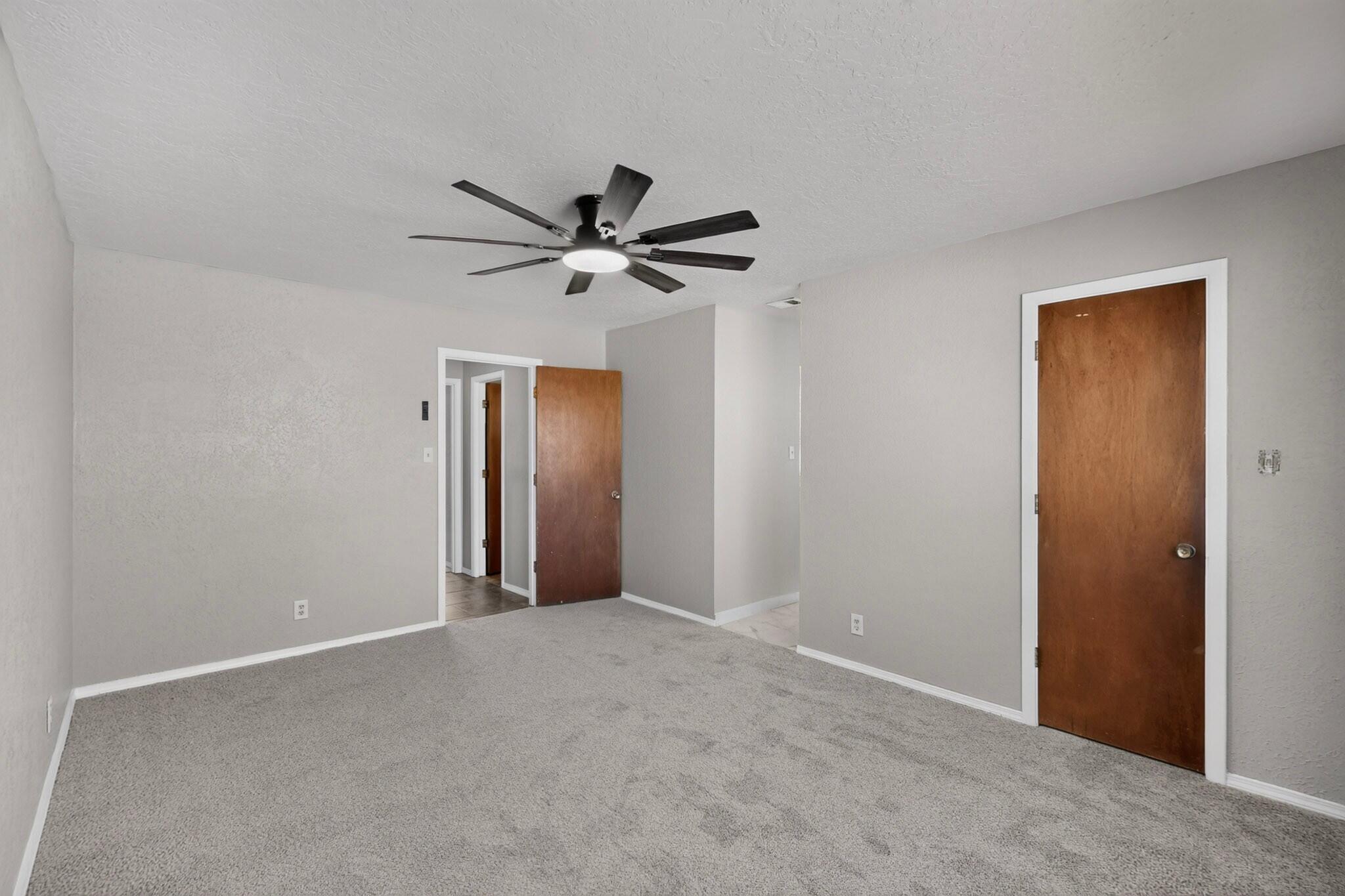 209 Villa Verde Drive SE