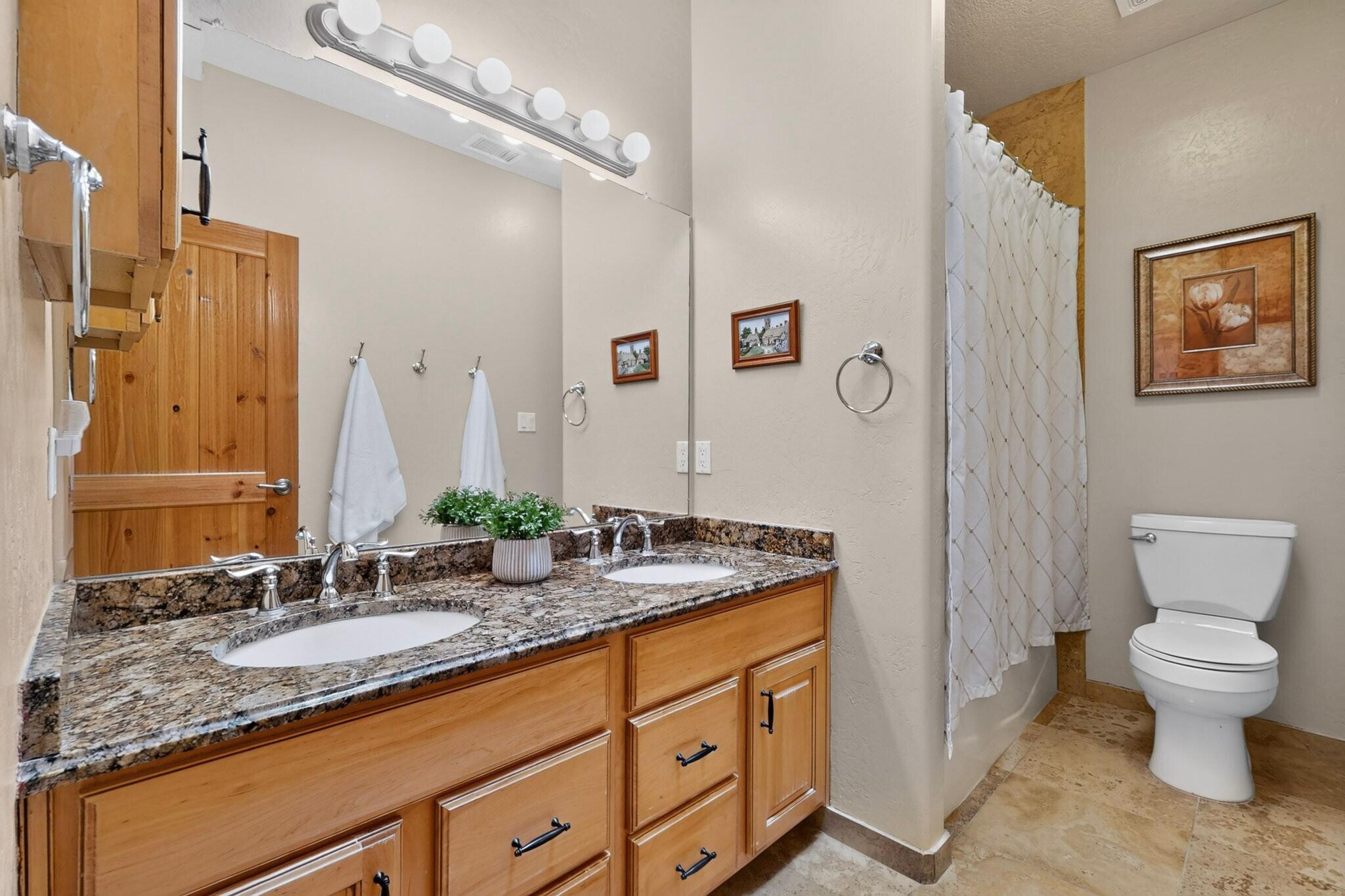 3805 Bay Hill Loop SE