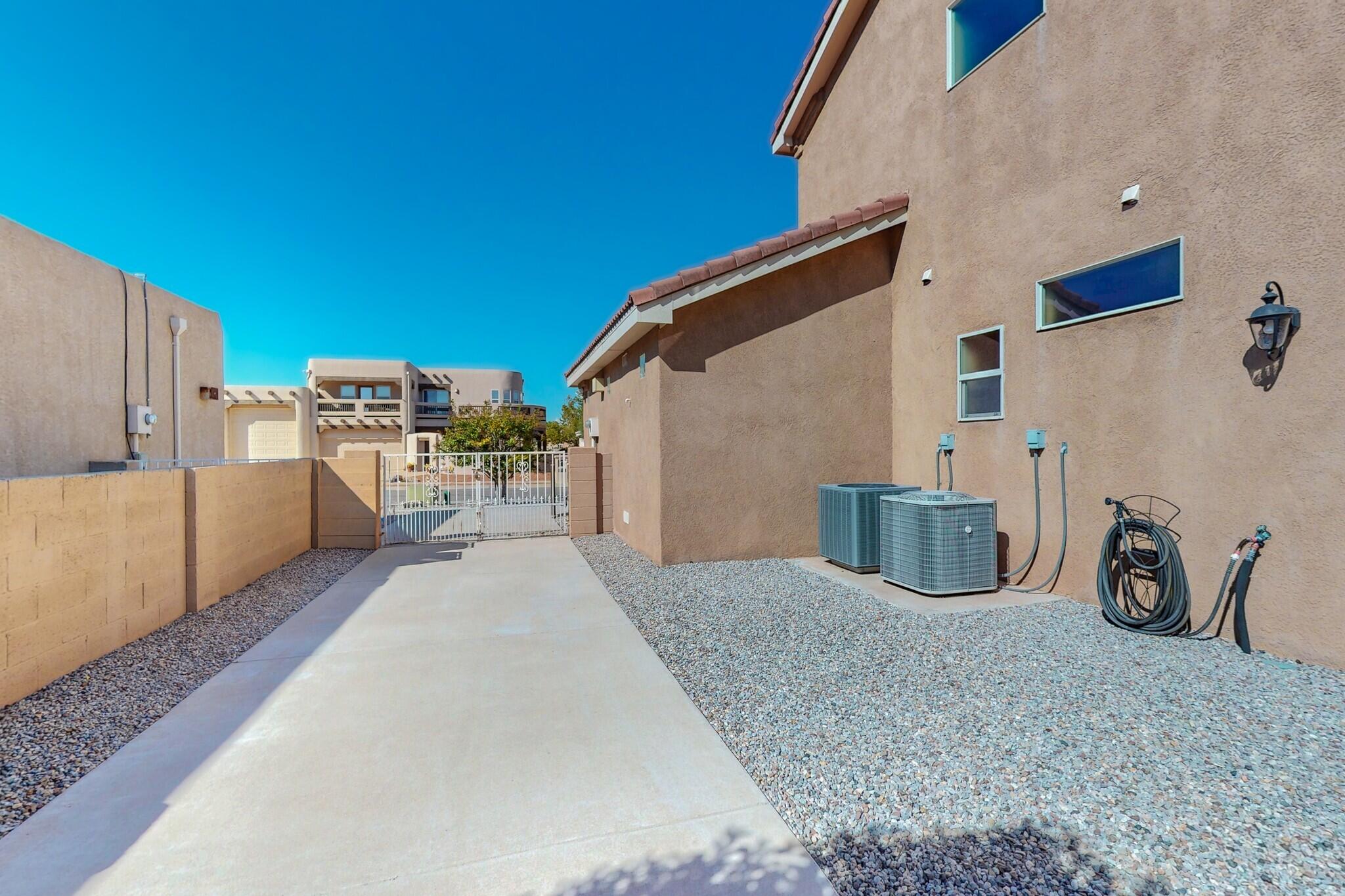 3805 Bay Hill Loop SE