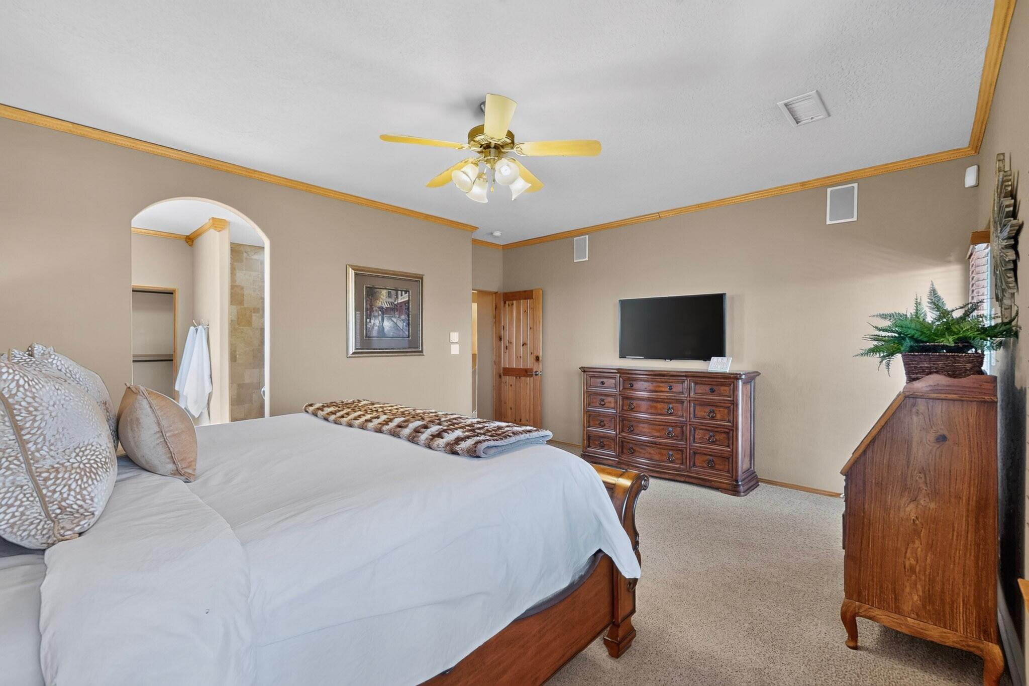 3805 Bay Hill Loop SE