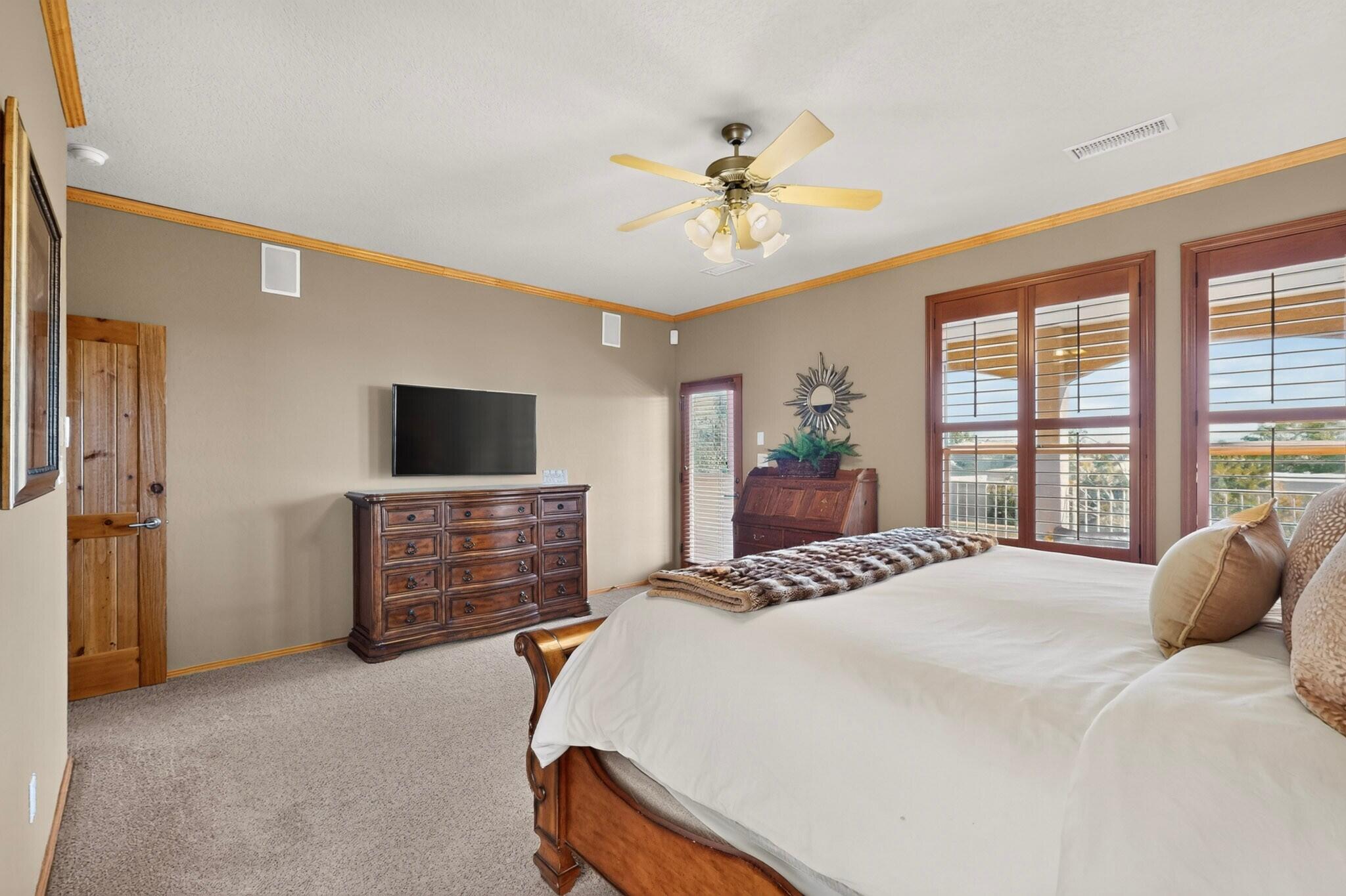 3805 Bay Hill Loop SE