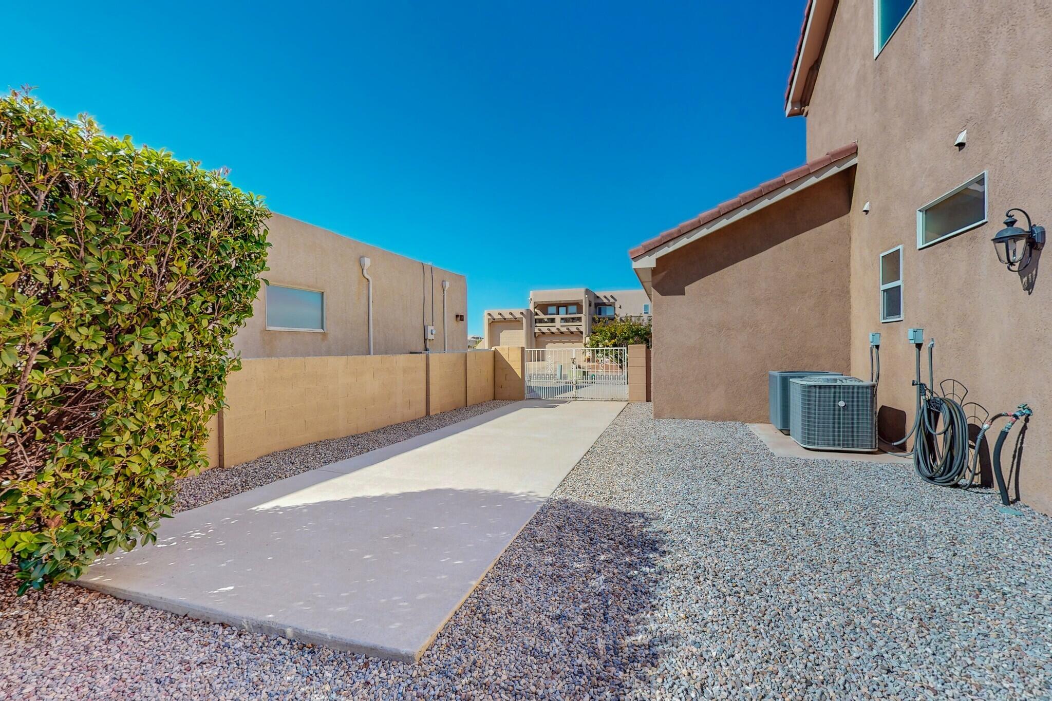 3805 Bay Hill Loop SE