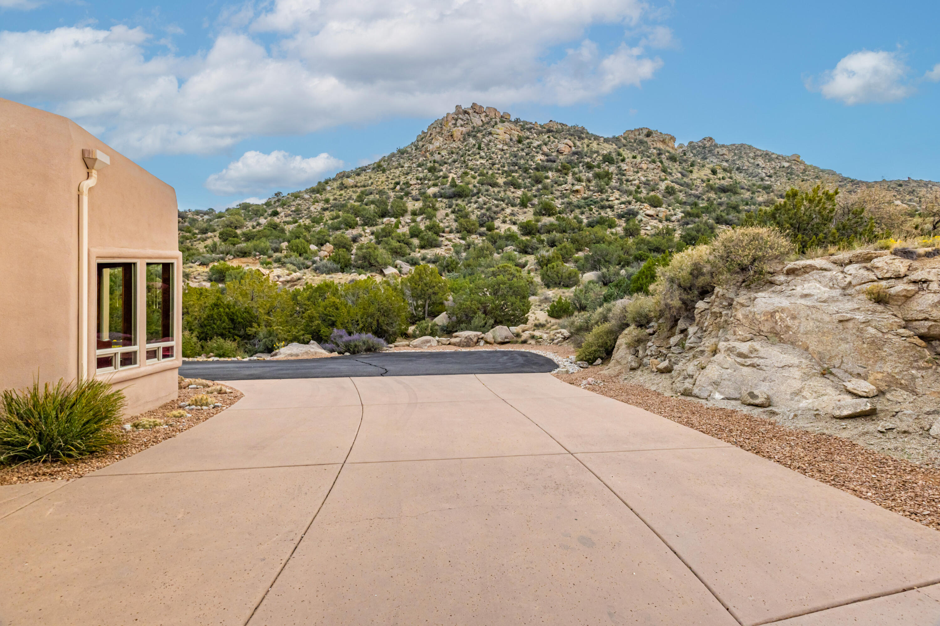 26 Desert Sky Road SE
