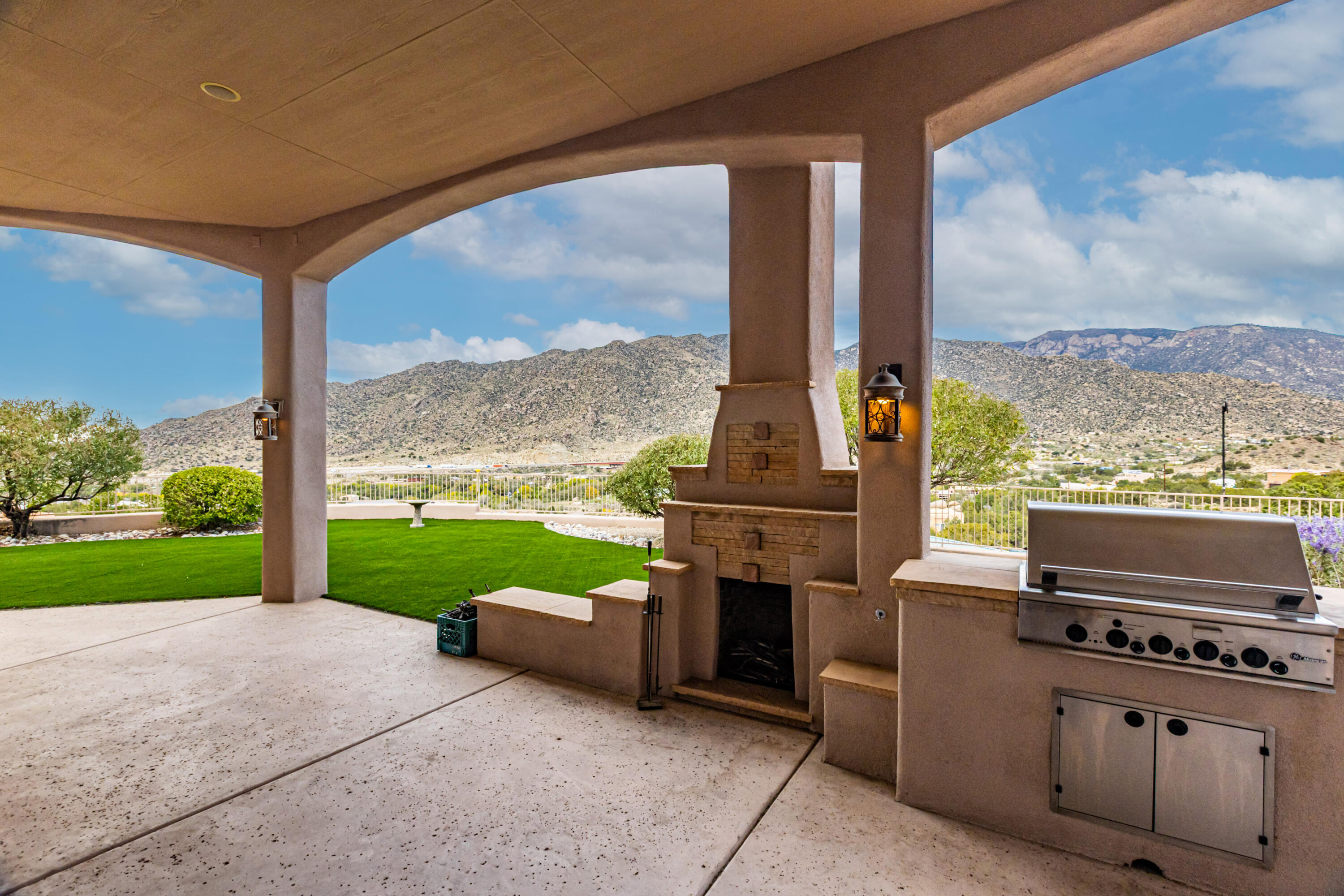 26 Desert Sky Road SE