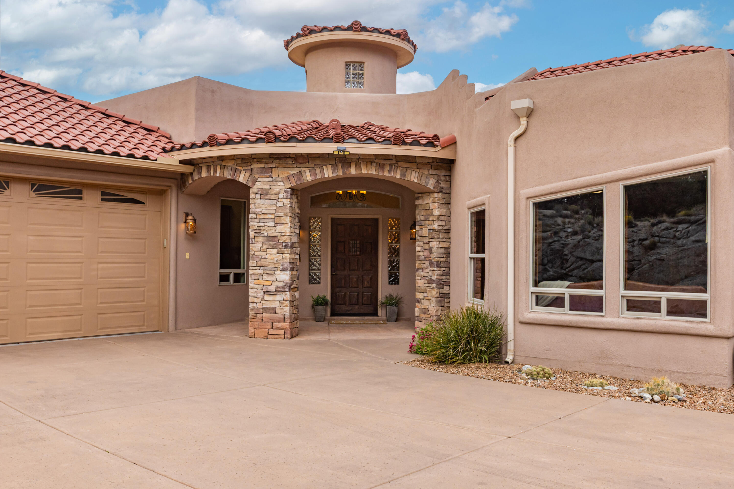 26 Desert Sky Road SE