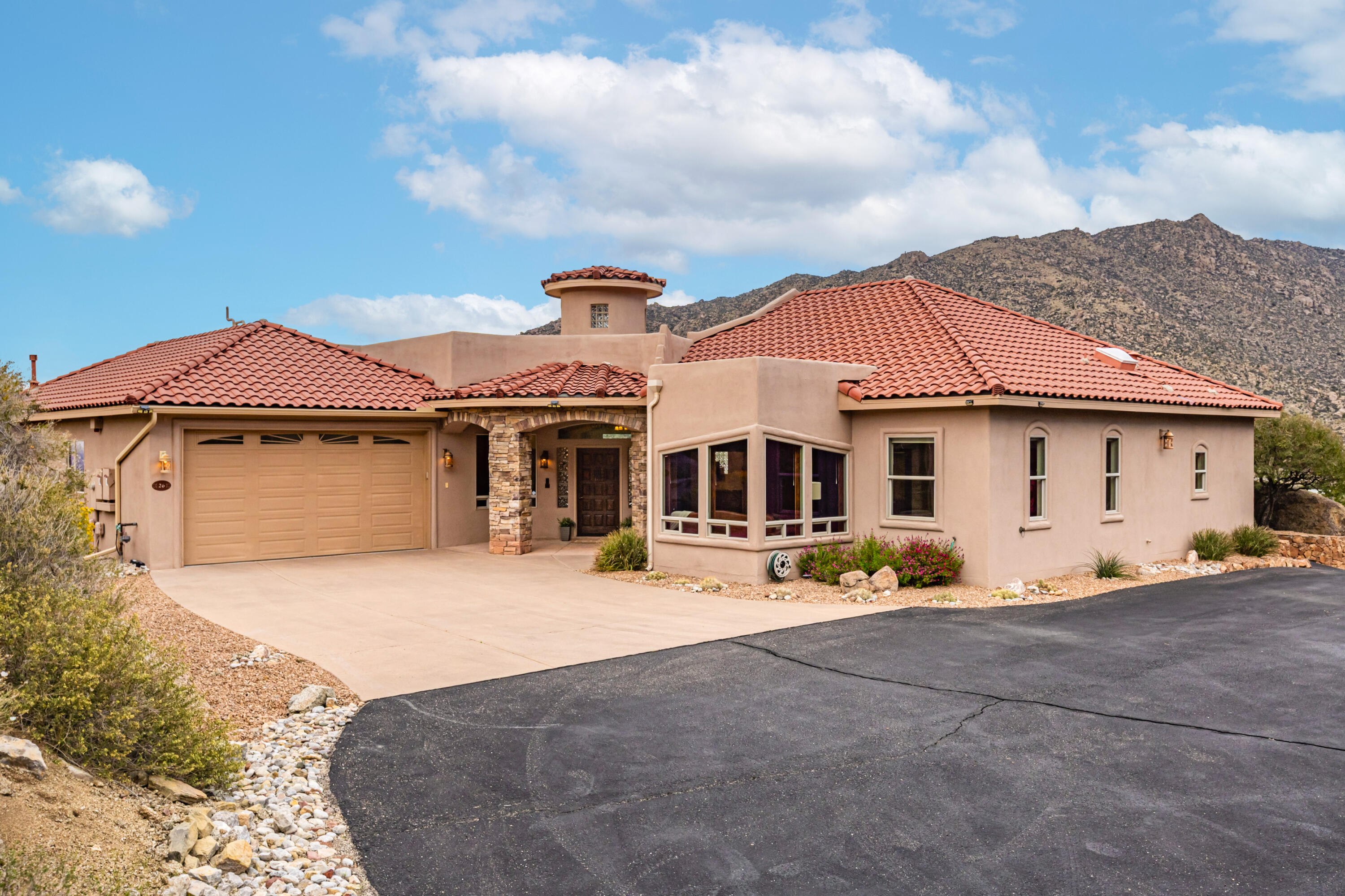 26 Desert Sky Road SE