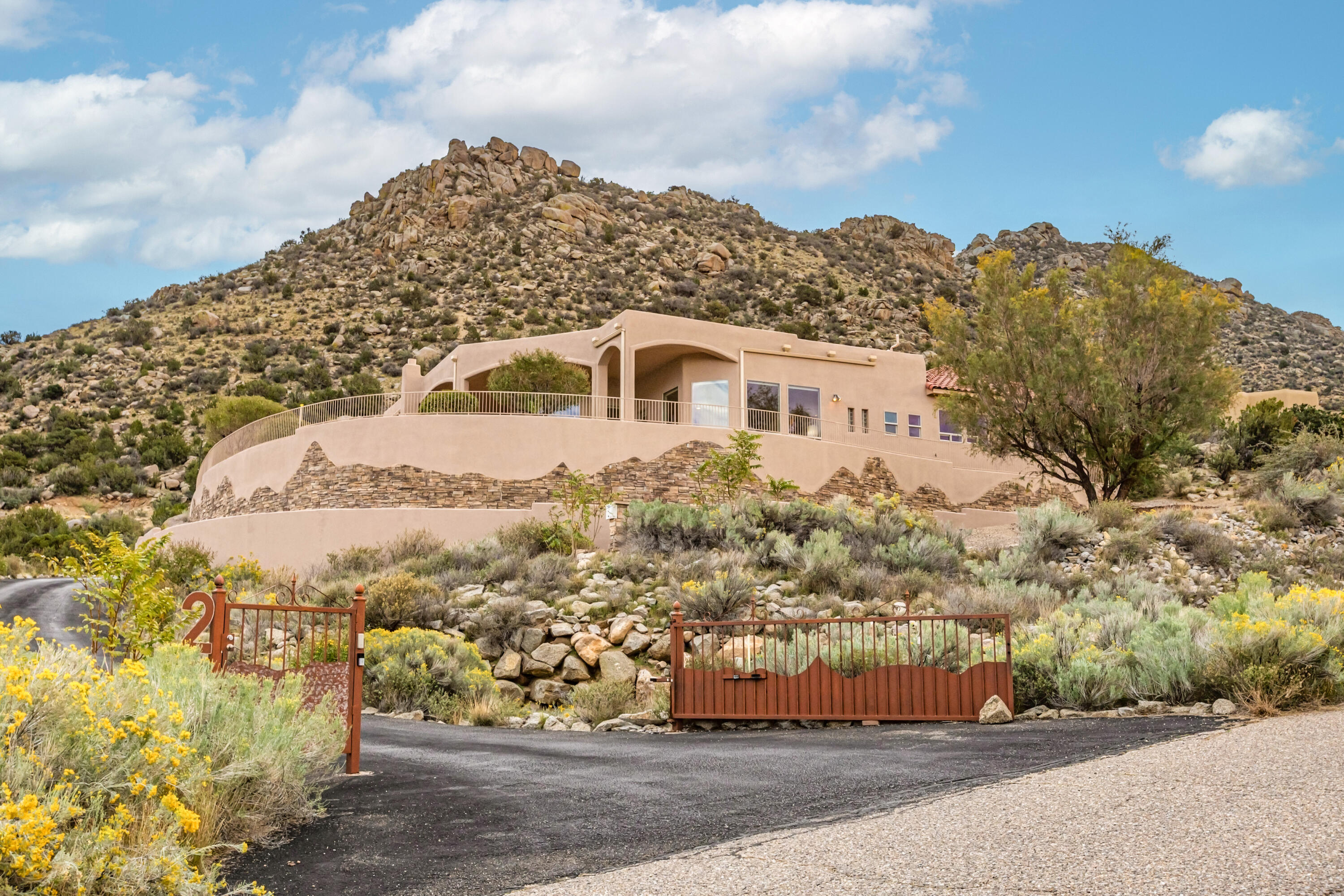 26 Desert Sky Road SE