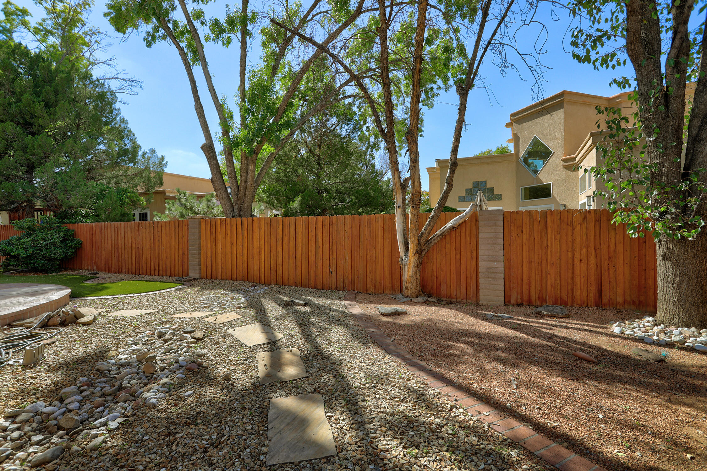 2109 Ryan Place NW