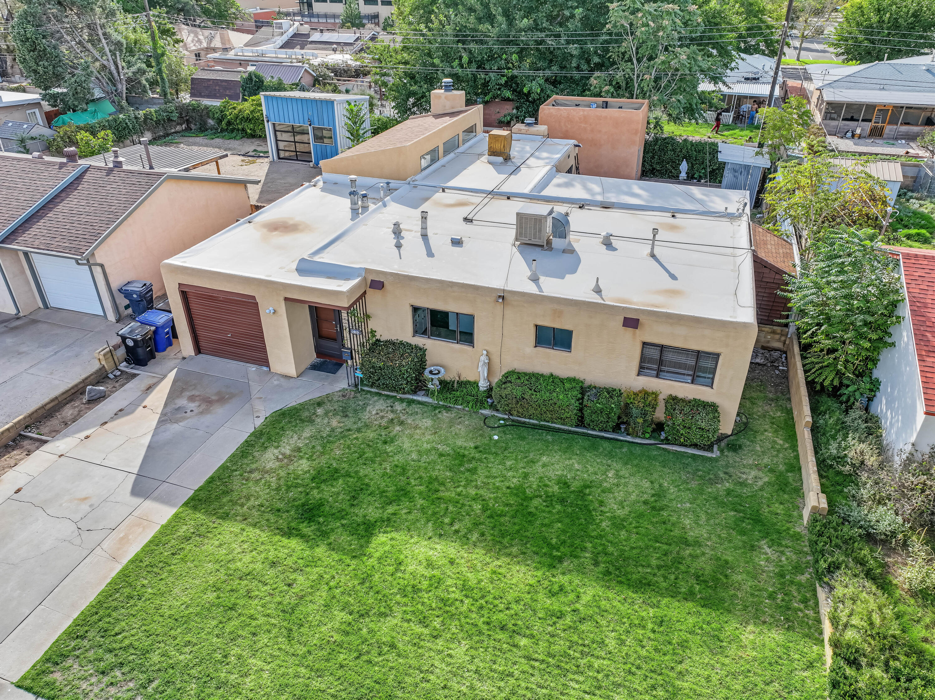 1413 Altez Street NE