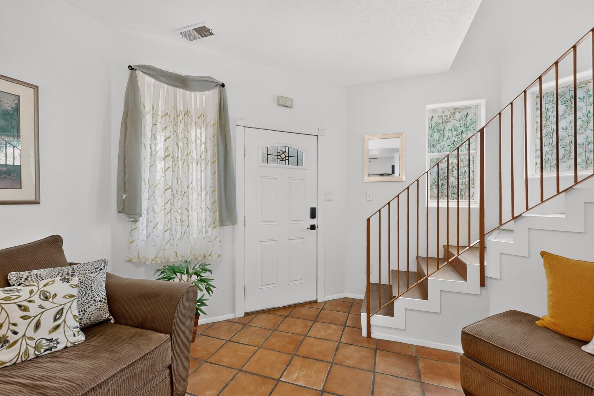 615 Menaul Boulevard NW UNIT C