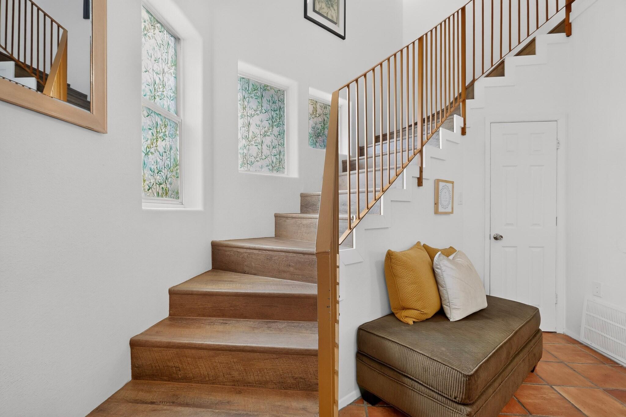 615 Menaul Boulevard NW UNIT C