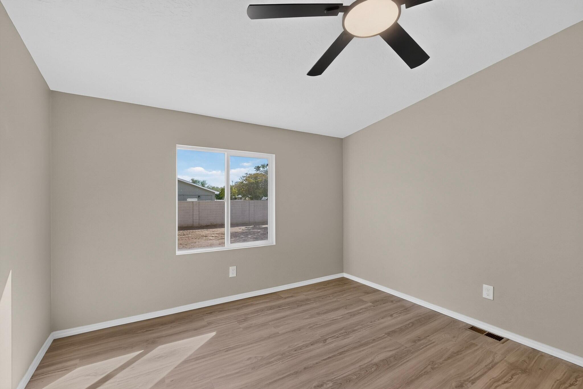 212 Clark Road SW
