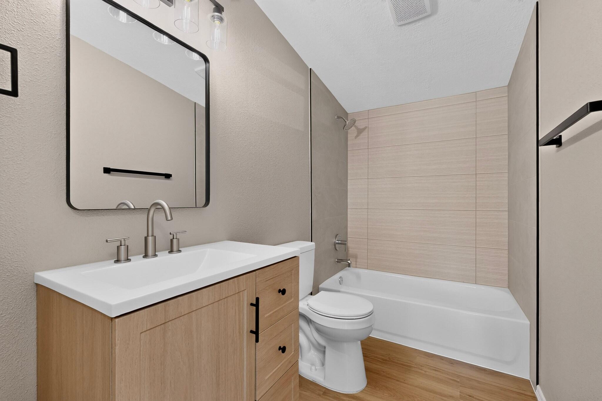 212 Clark Road SW