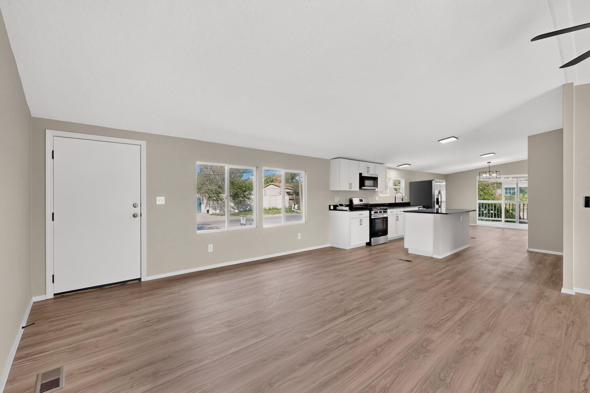 212 Clark Road SW
