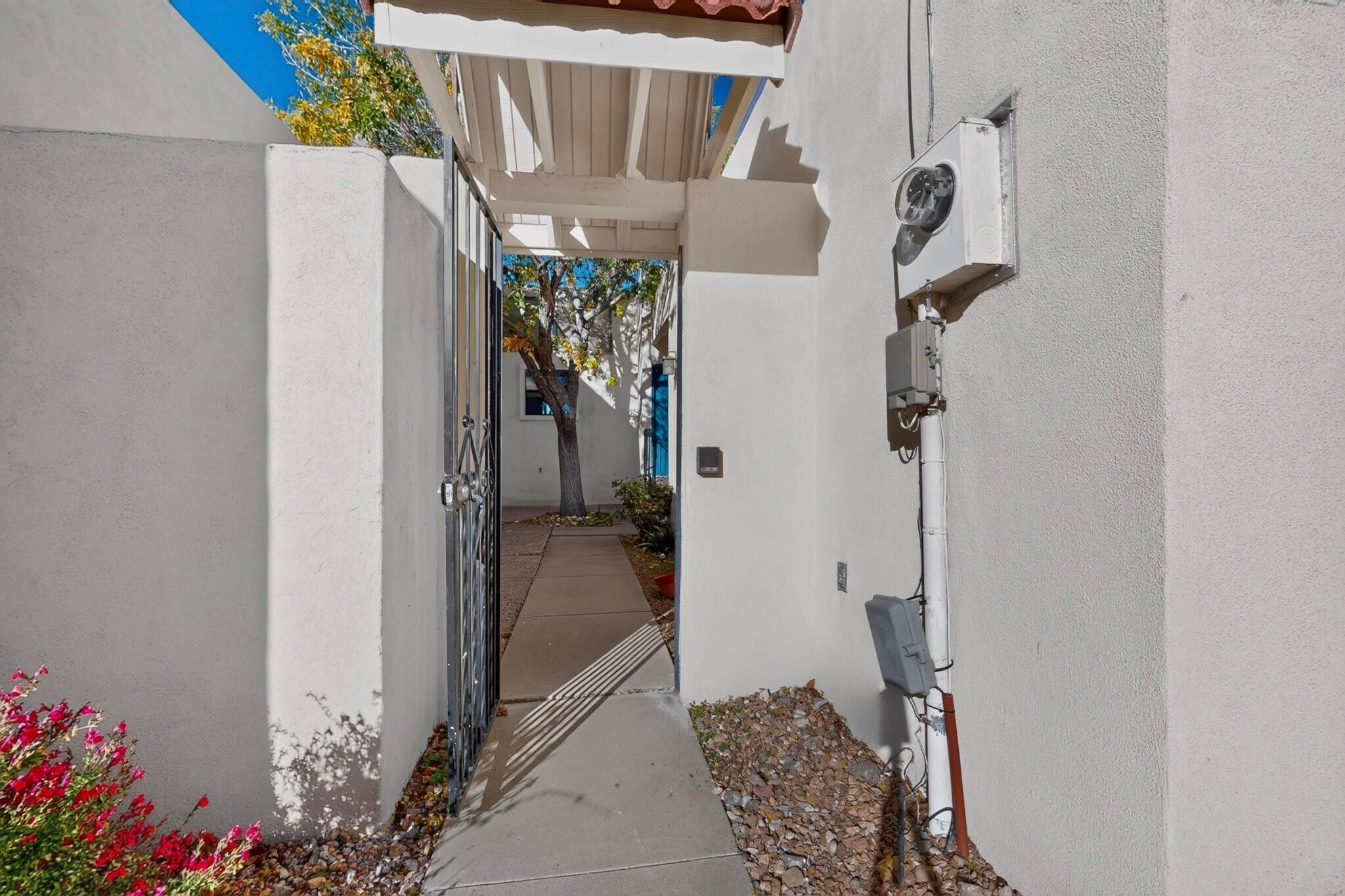 517 Pinon Creek Road SE