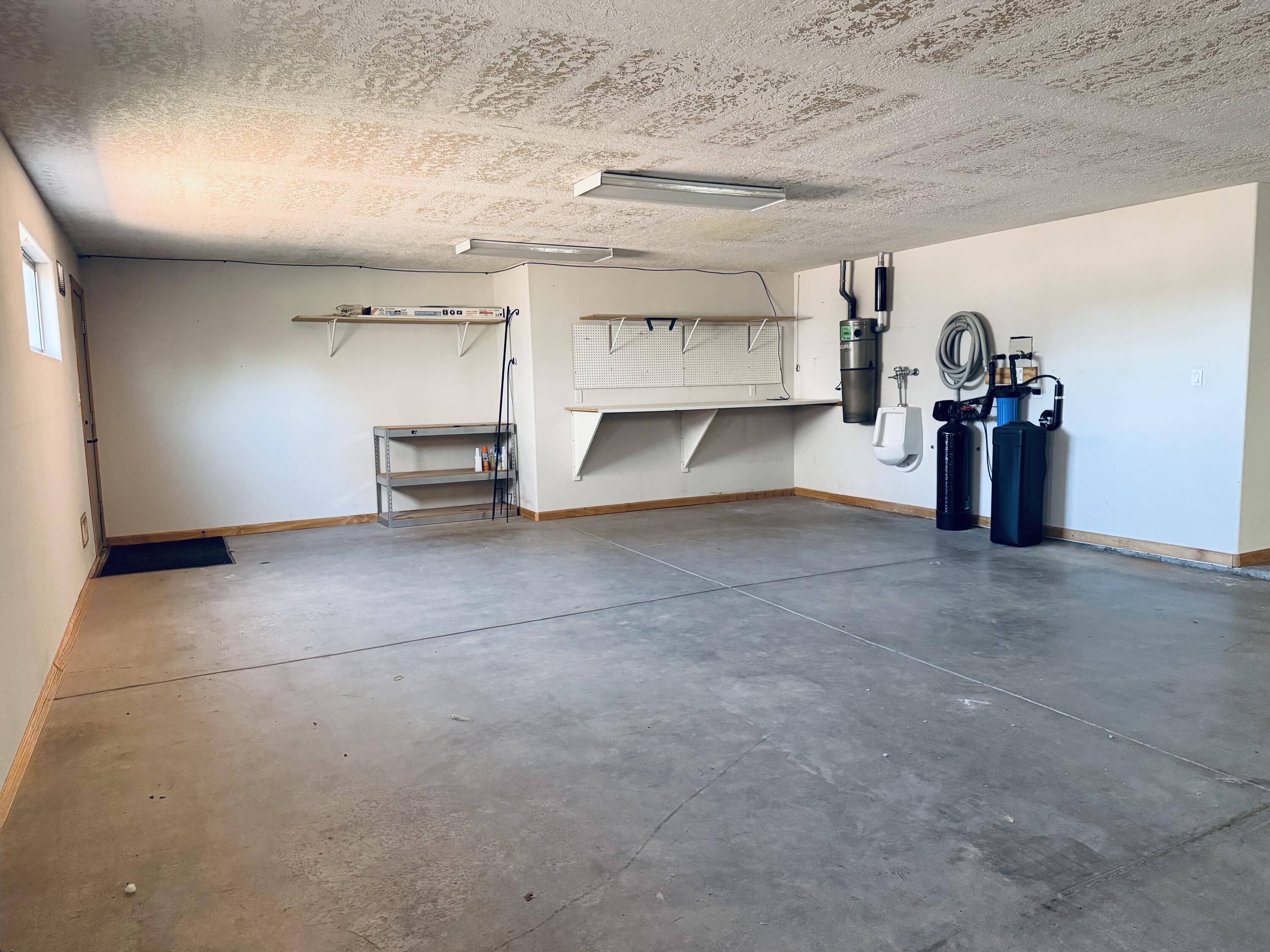 2453 Tyler Loop NE