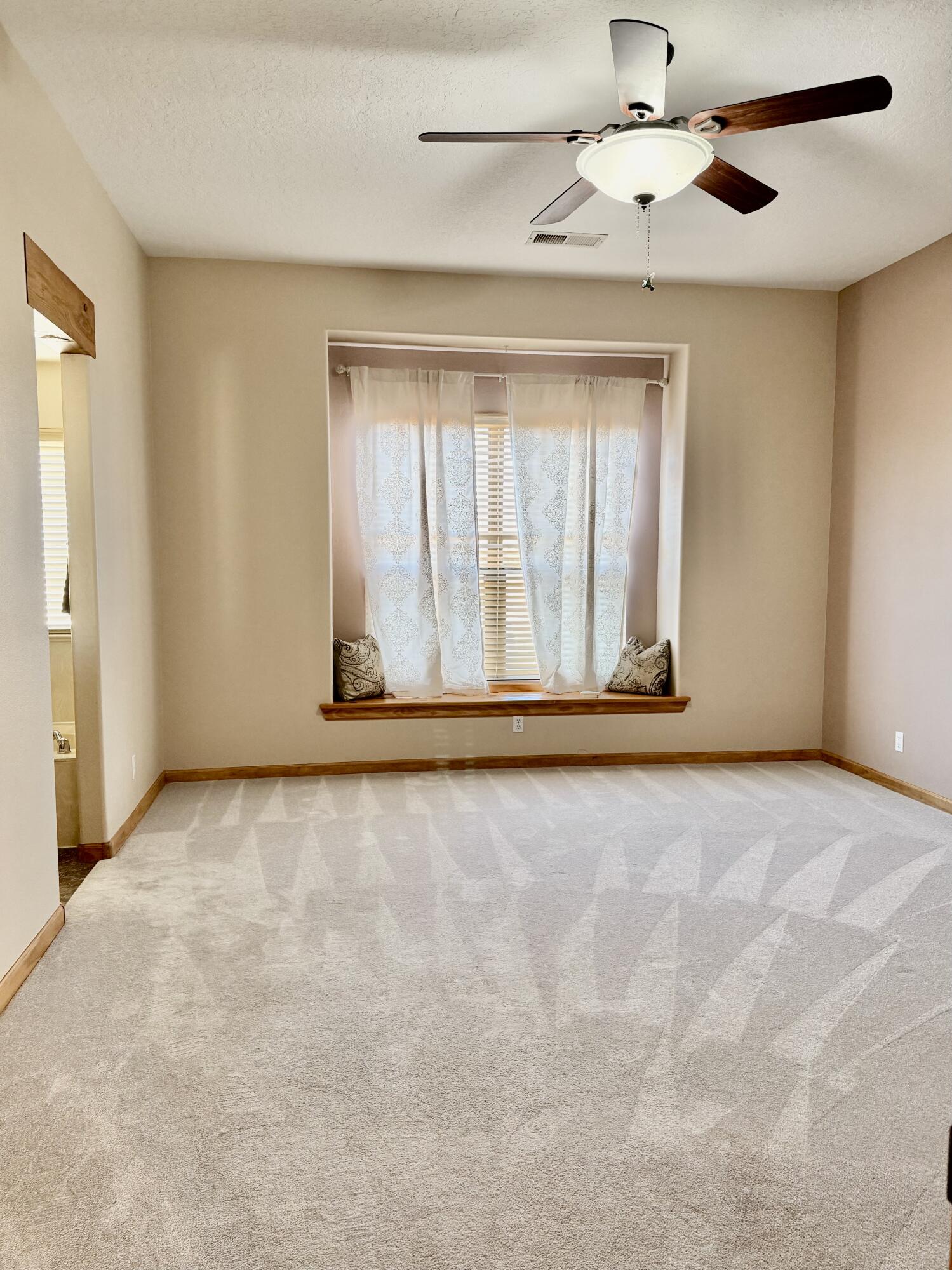 2453 Tyler Loop NE