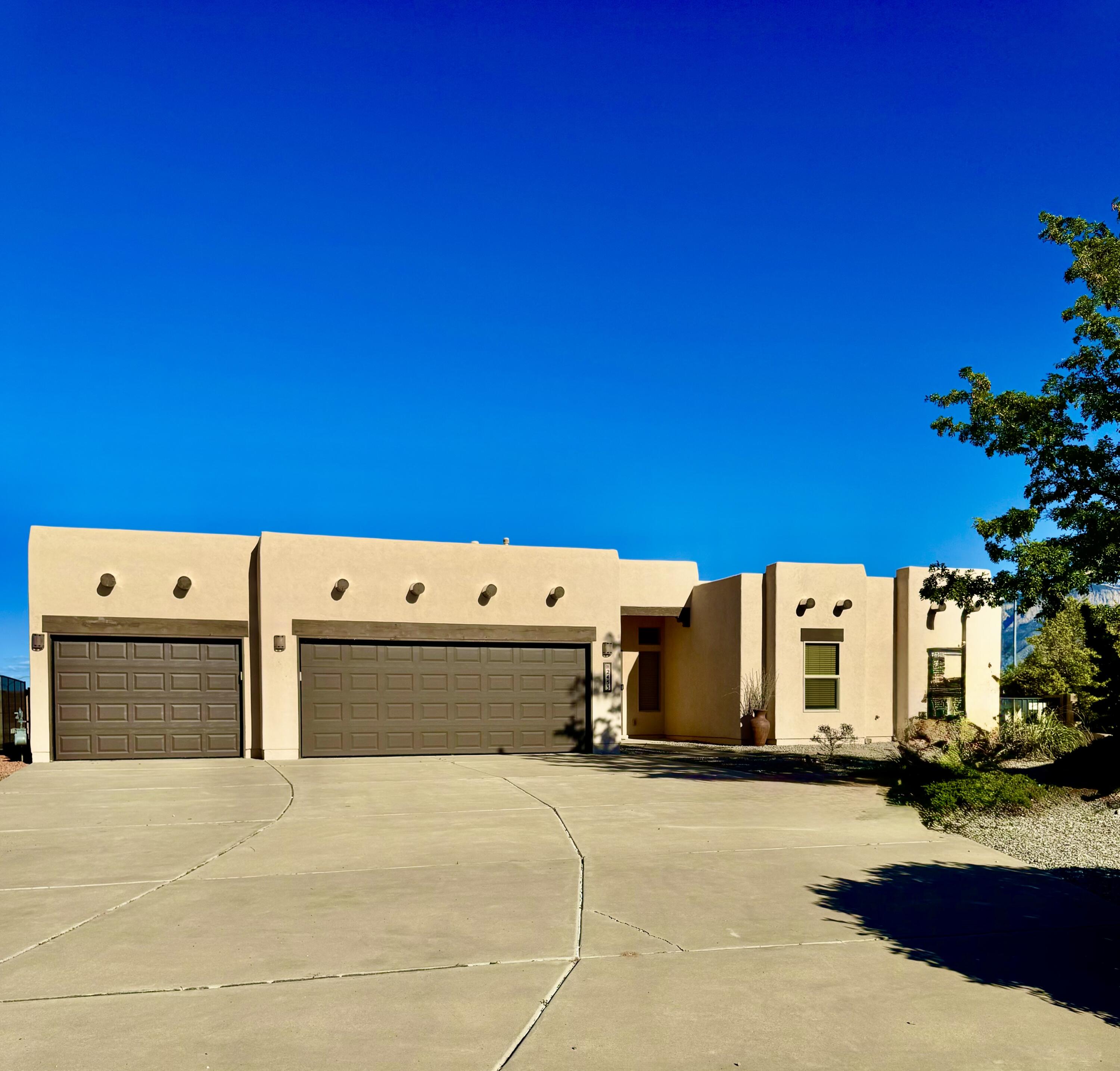 2453 Tyler Loop NE