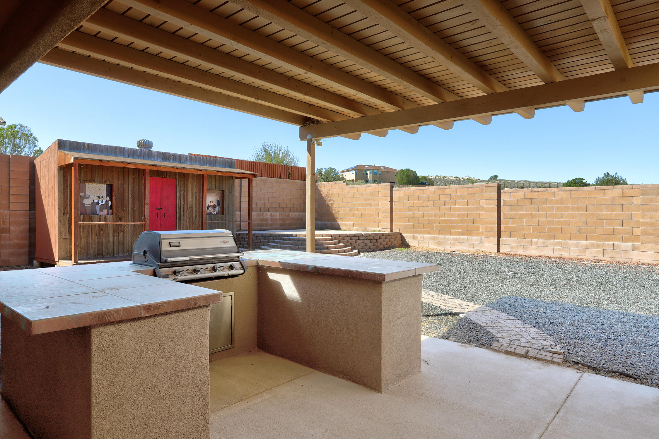 937 Loma Pinon Loop NE