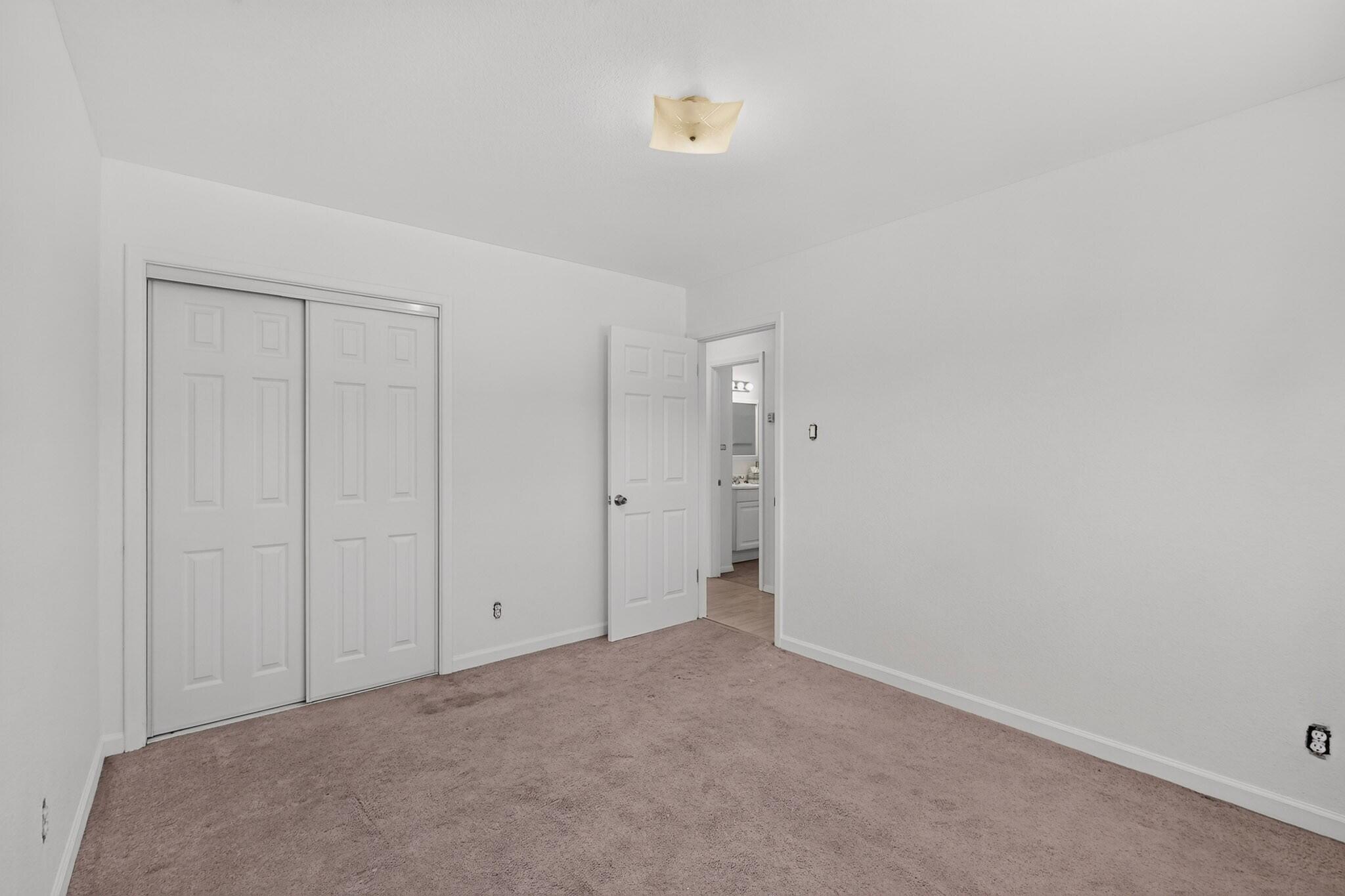 308 Parsifal Street NE