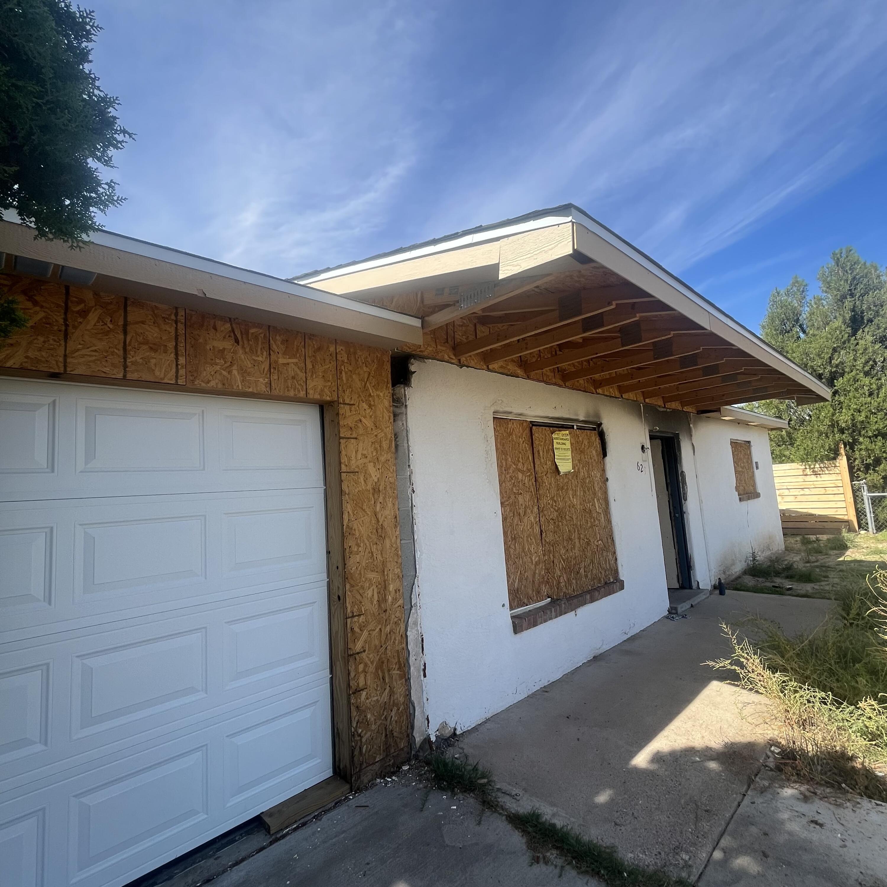 629 Ortiz Drive SE