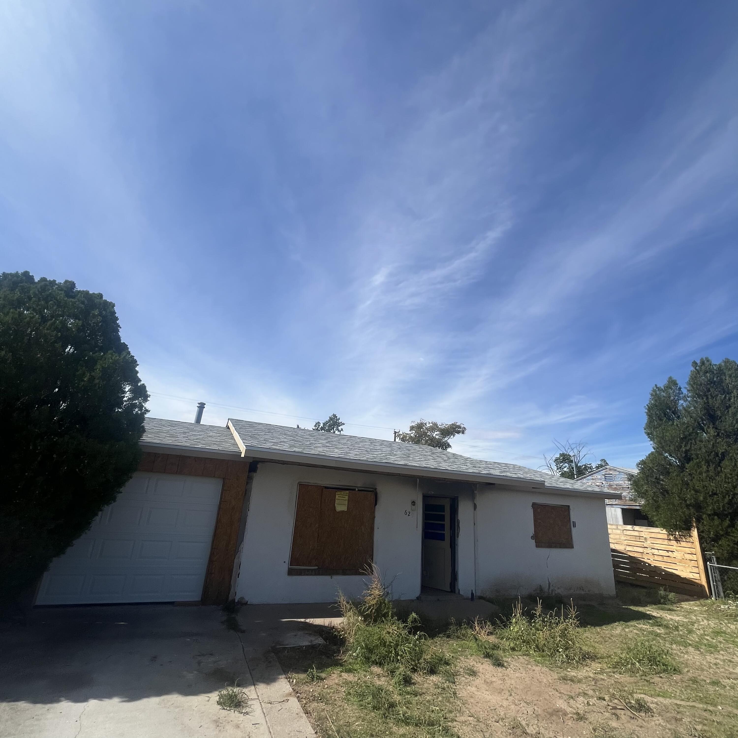 629 Ortiz Drive SE