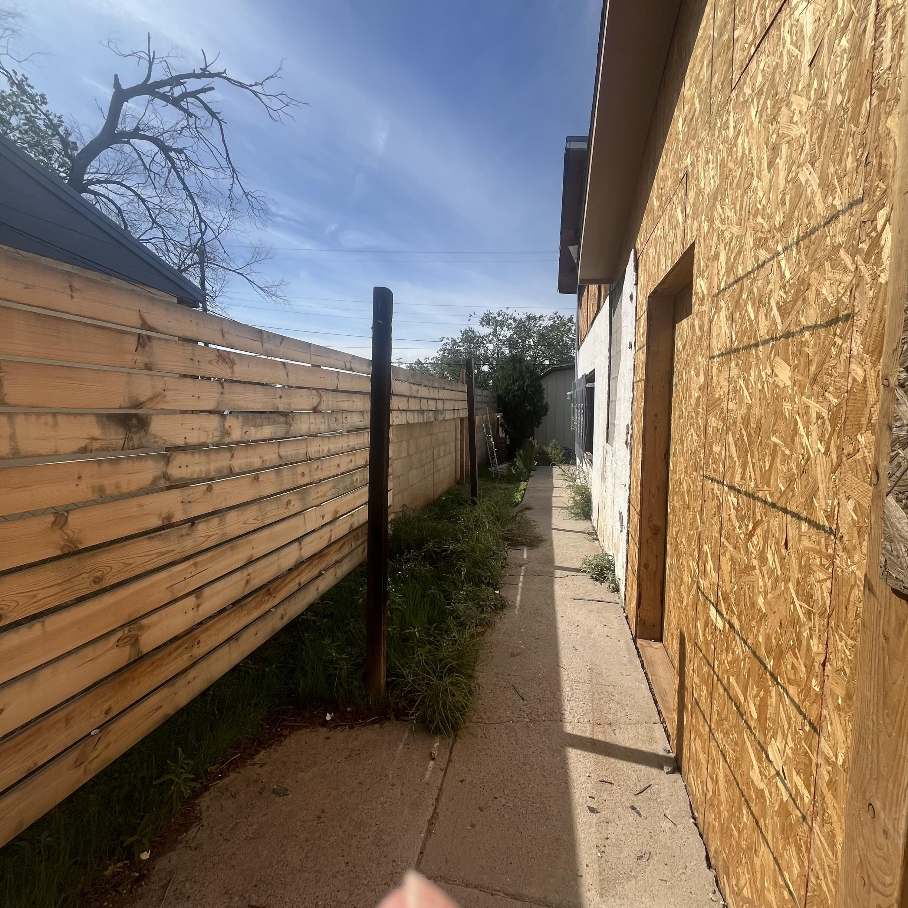 629 Ortiz Drive SE