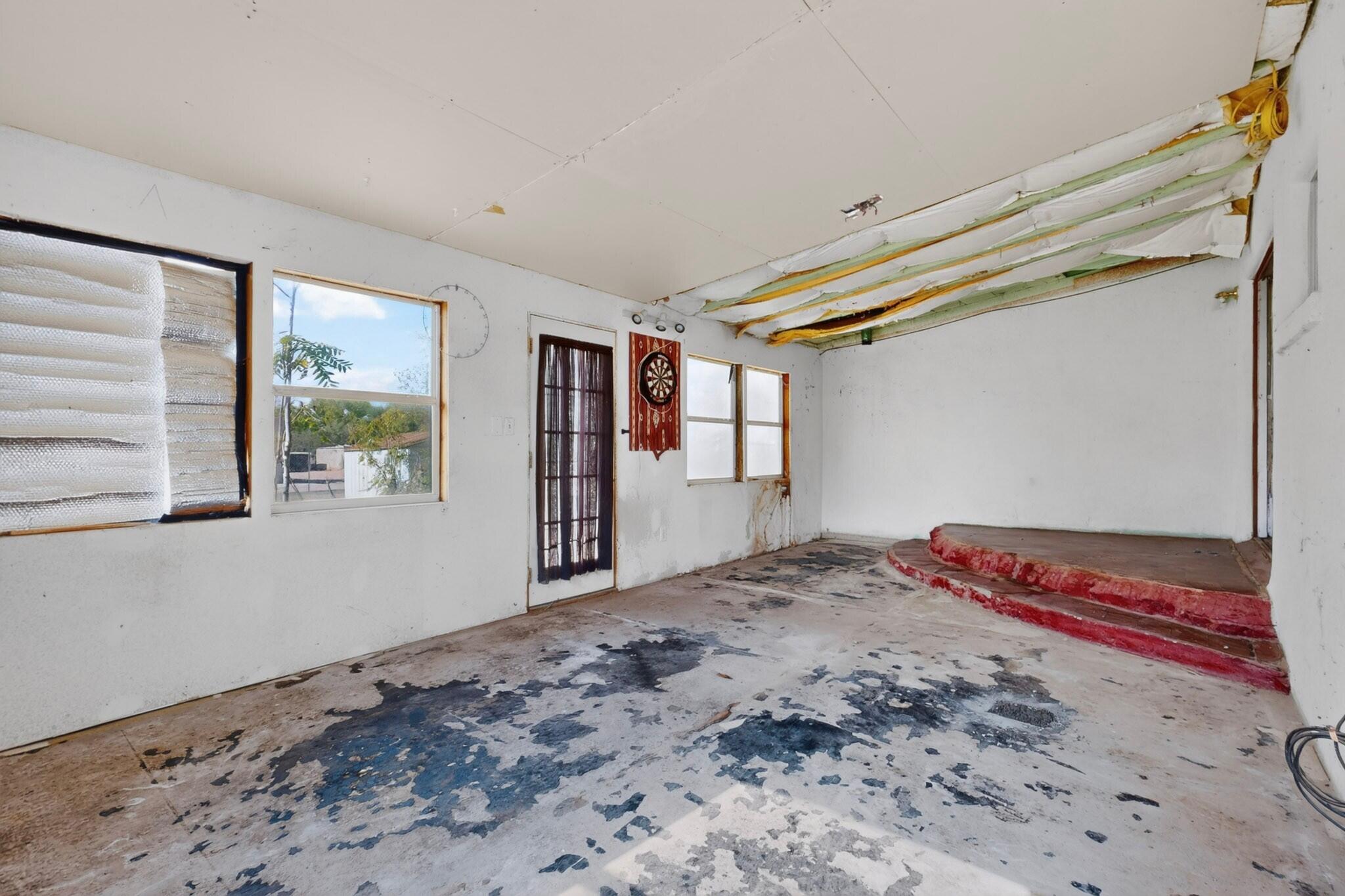 35 Llanito Road